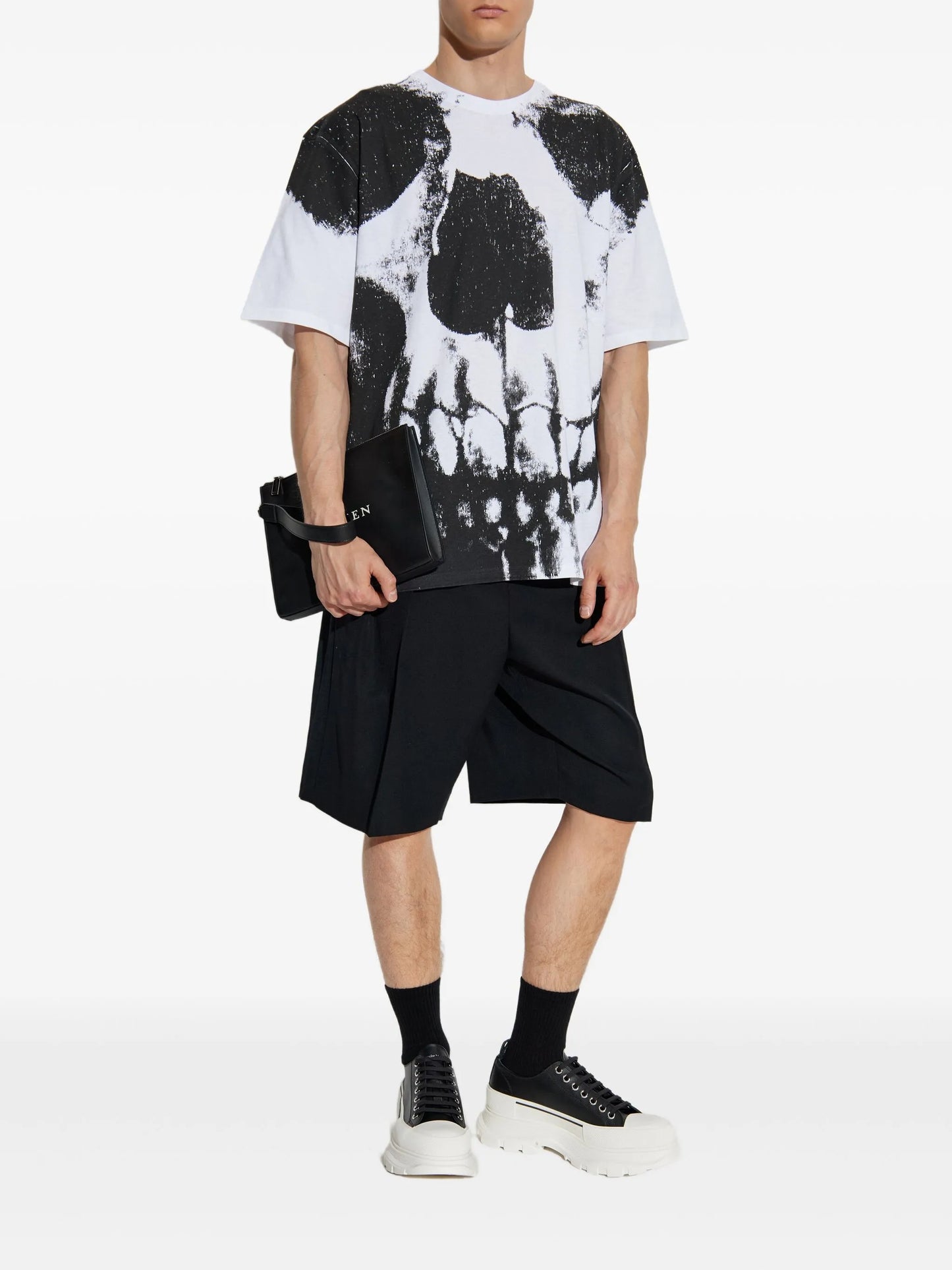 skull-print T-shirt