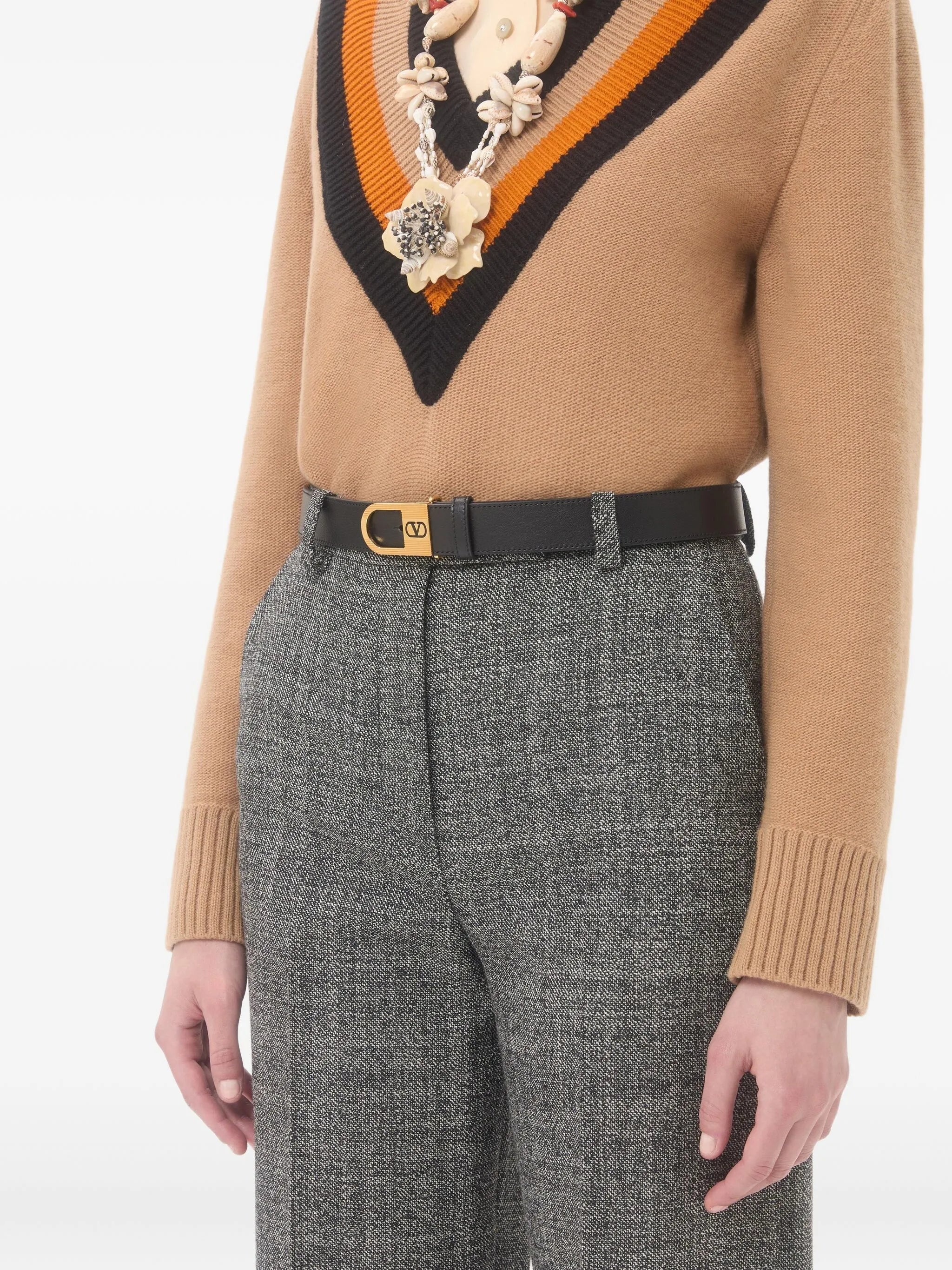 V-logo calfskin leather signature belt