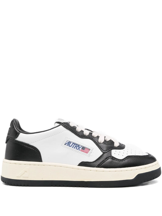 Medalist low sneakers