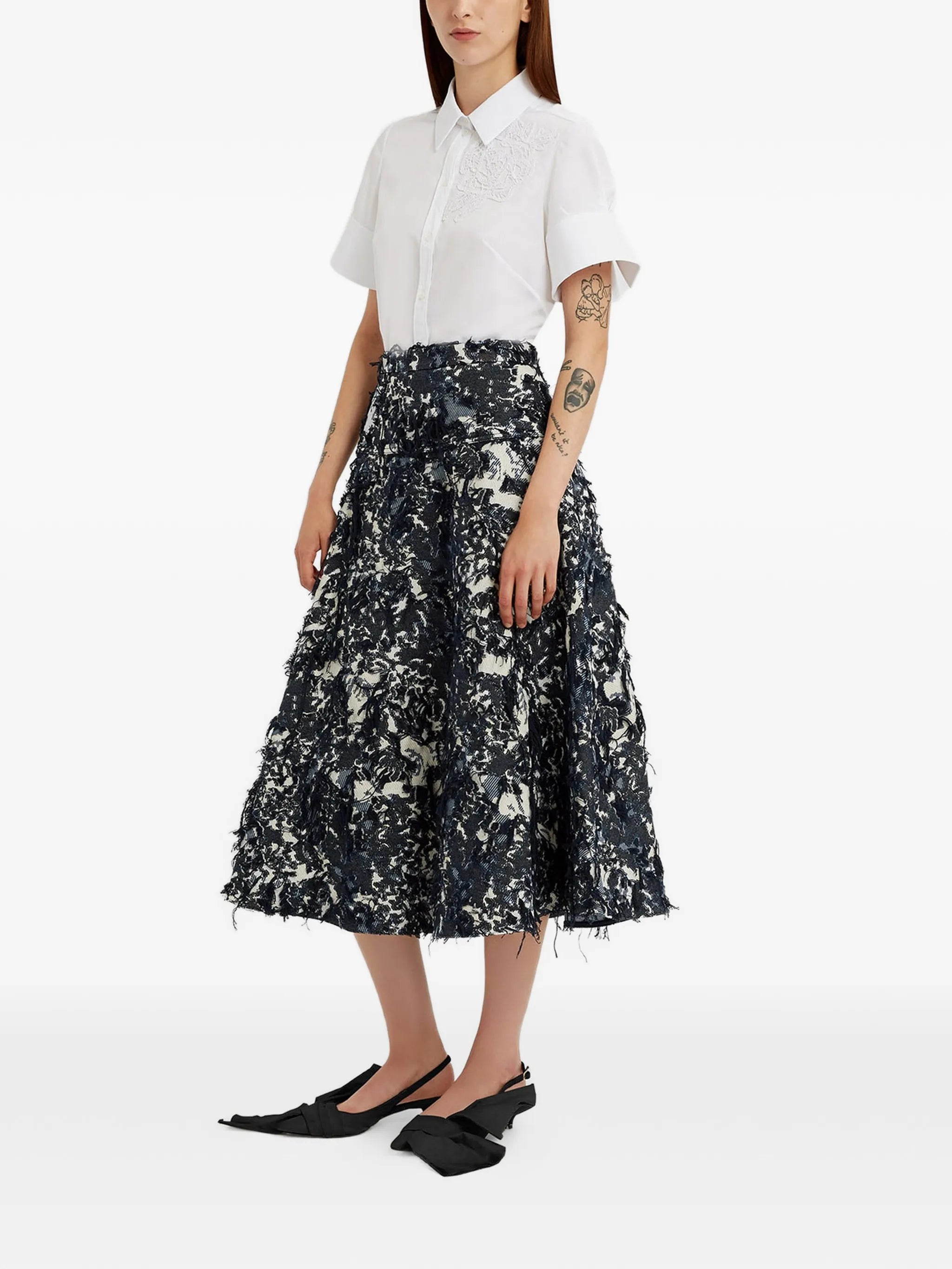 short-sleeved shirt