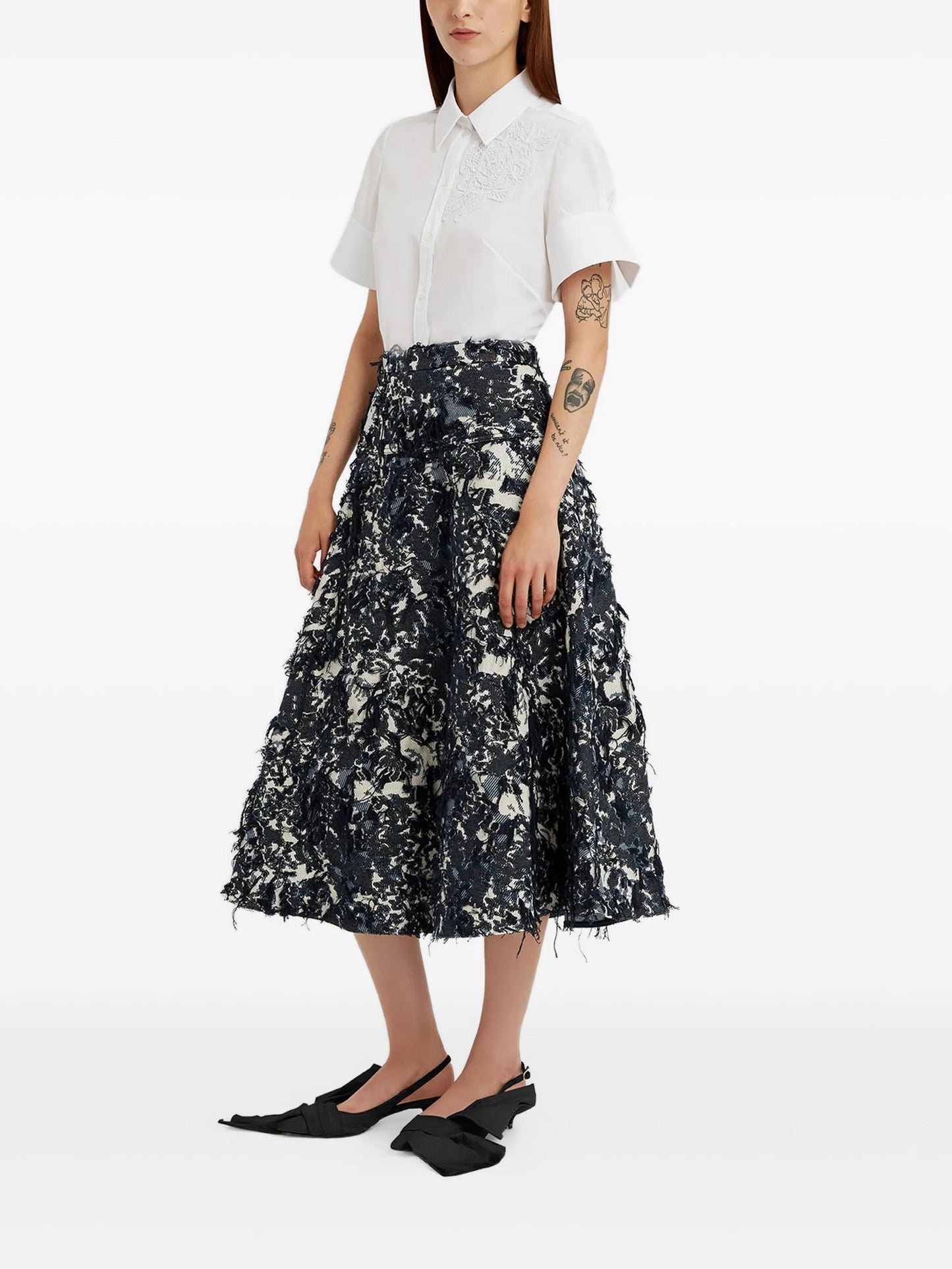 short-sleeved shirt