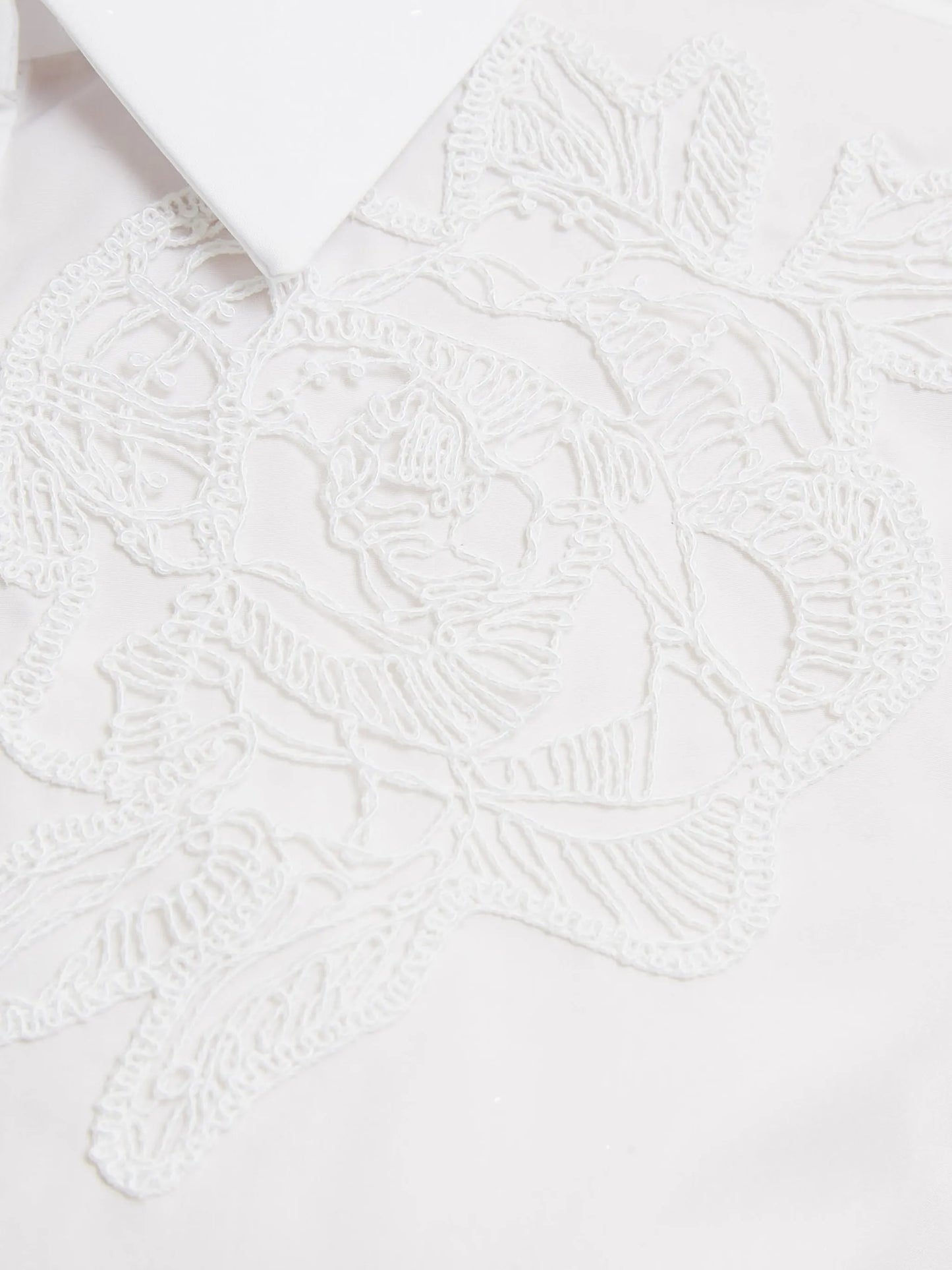 short-sleeved shirt