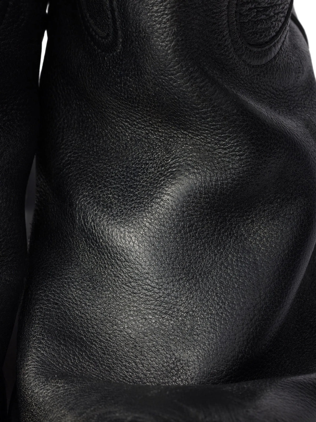 pointed-toe boots