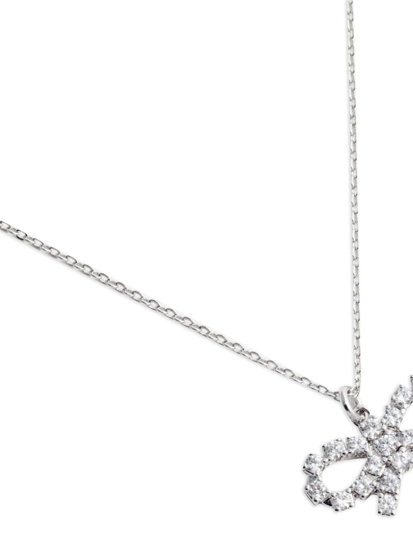 statement-pendant necklace