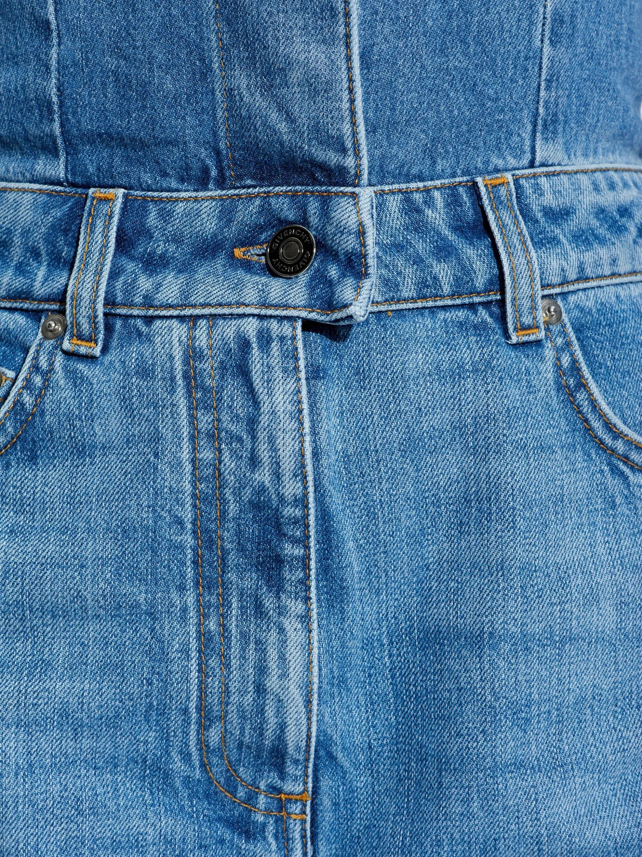 All-in-one in washed denim