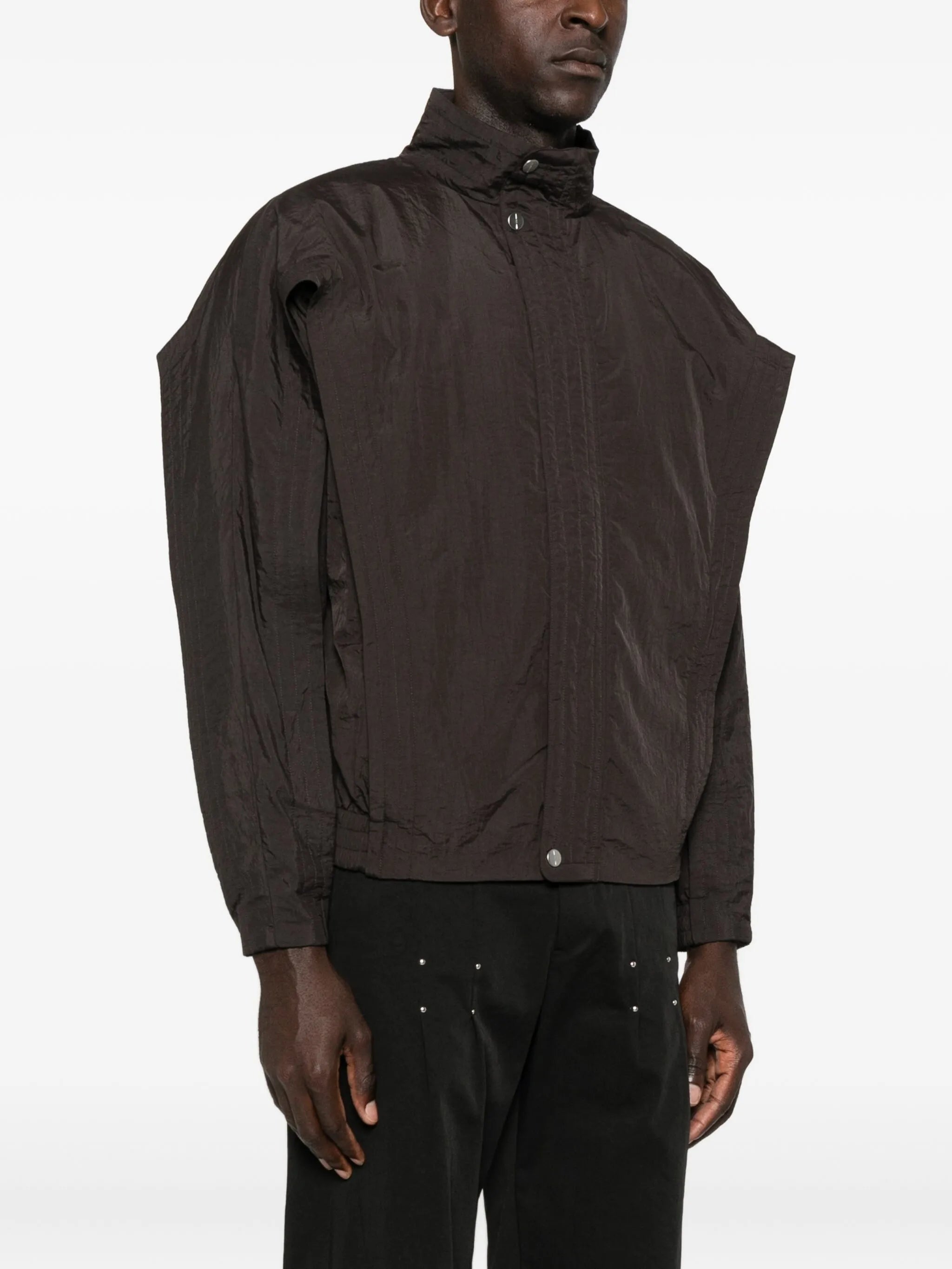 Yot high-neck buttoned jacket
