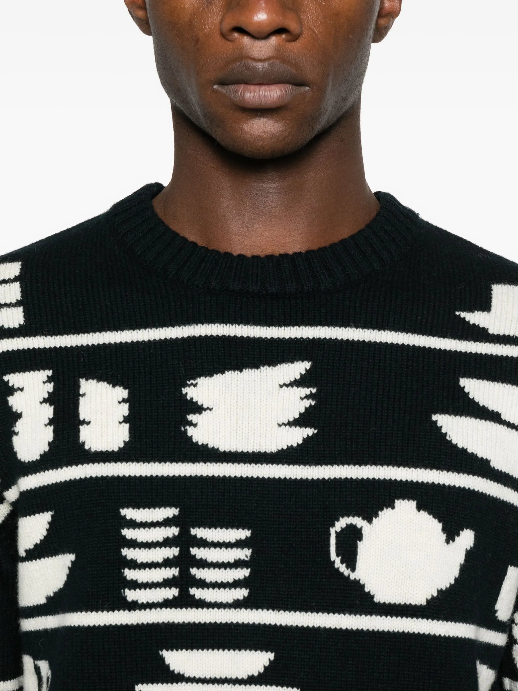 tableware-pattern crew-neck sweater