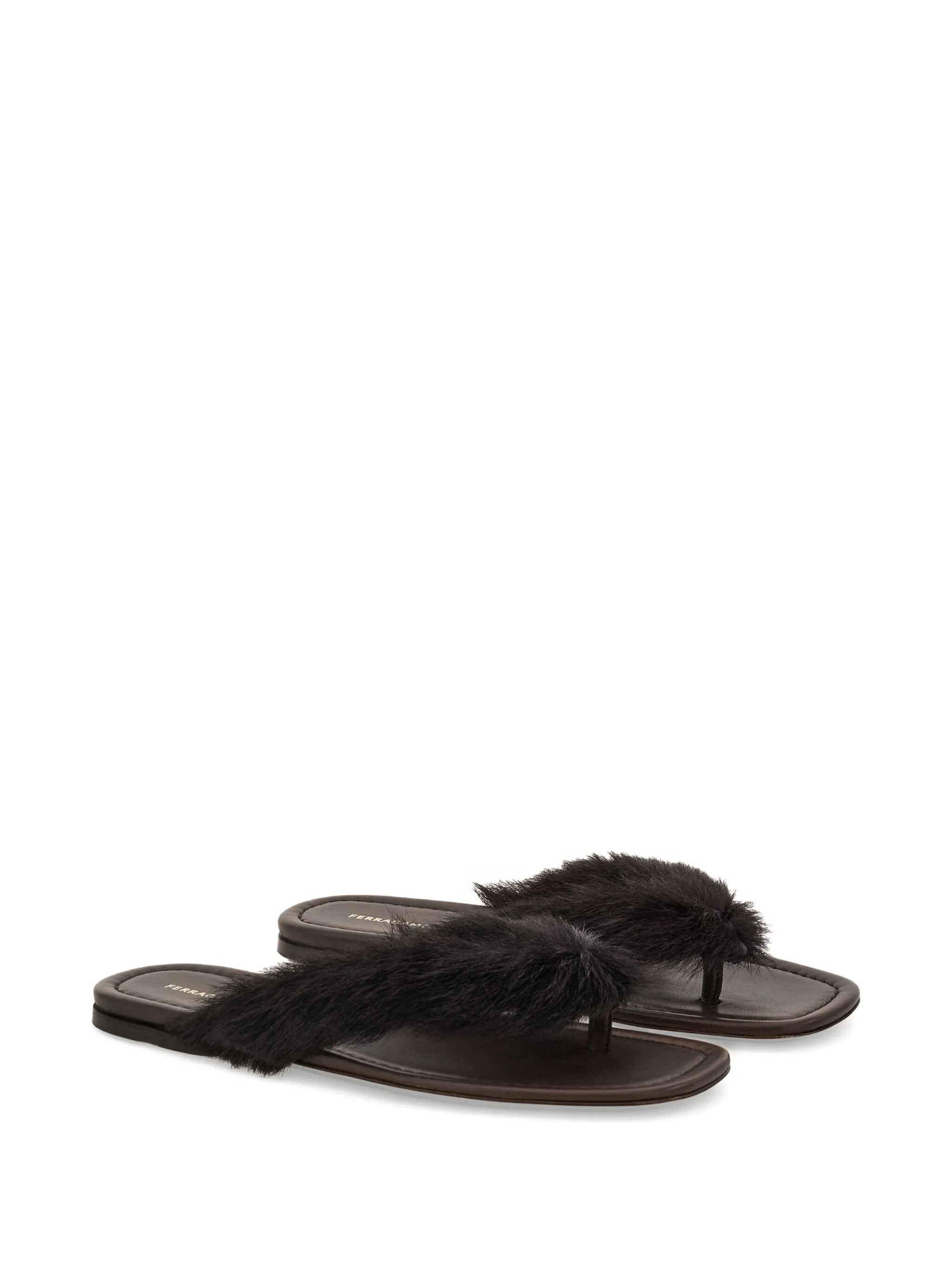 fur-detail thong sandals