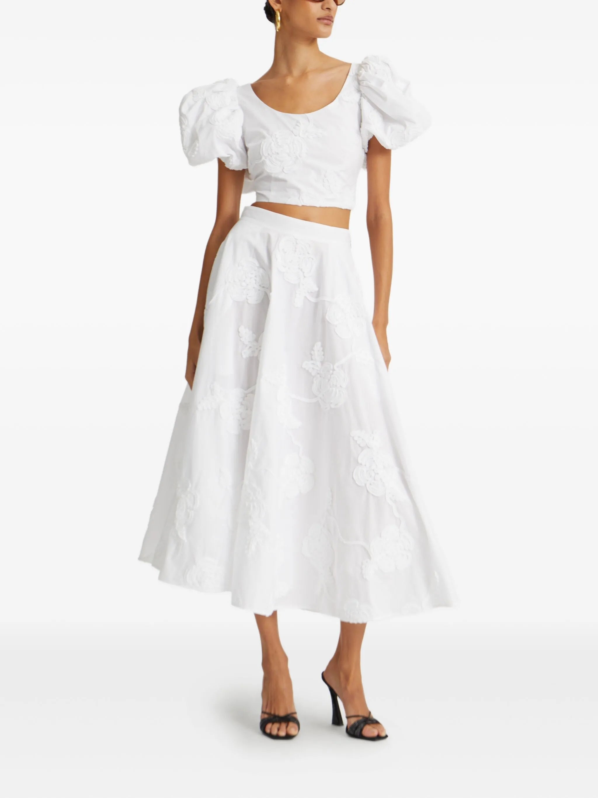 puff-sleeve floral-embroidered top