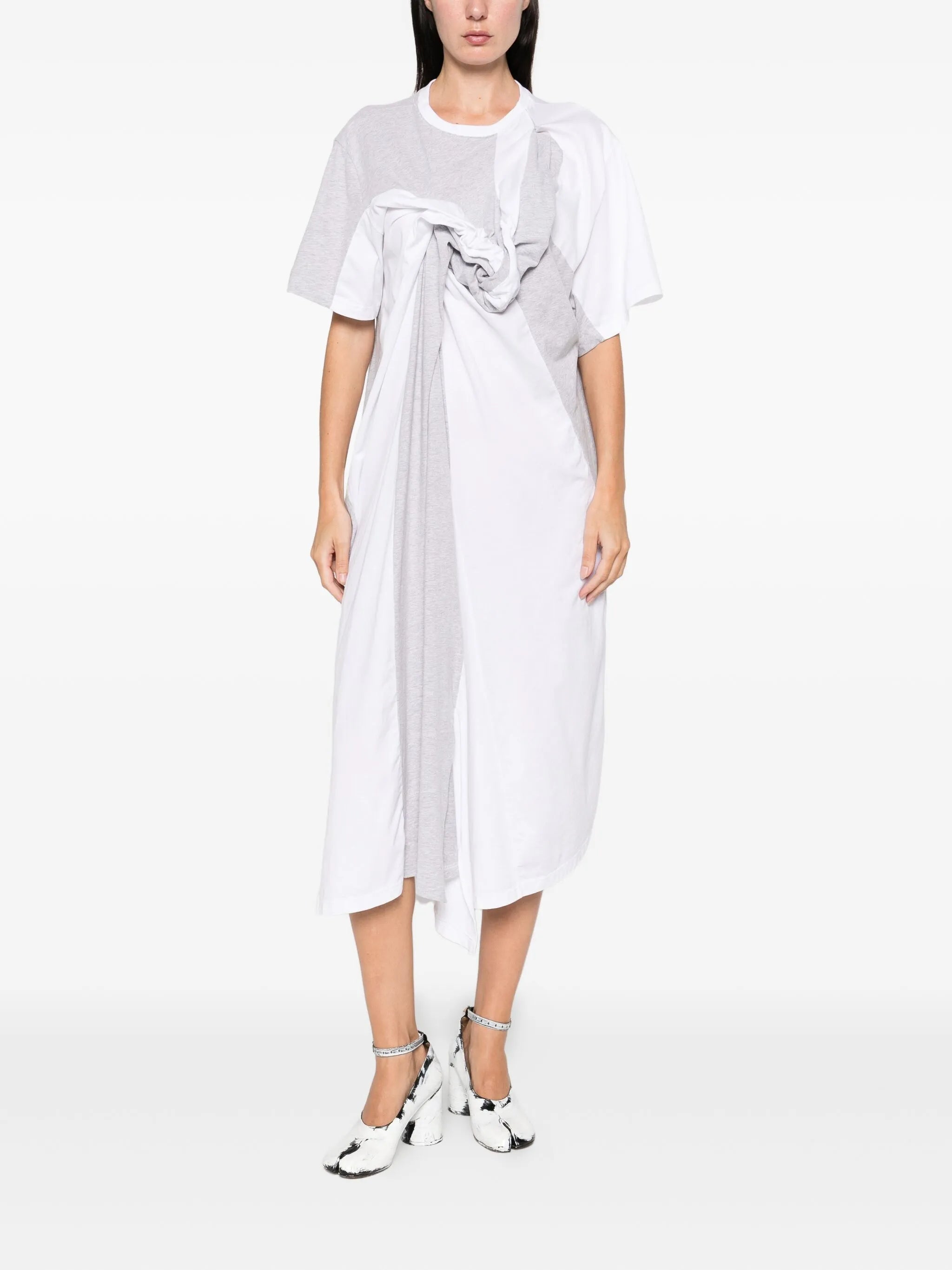 rose-detail T-shirt dress