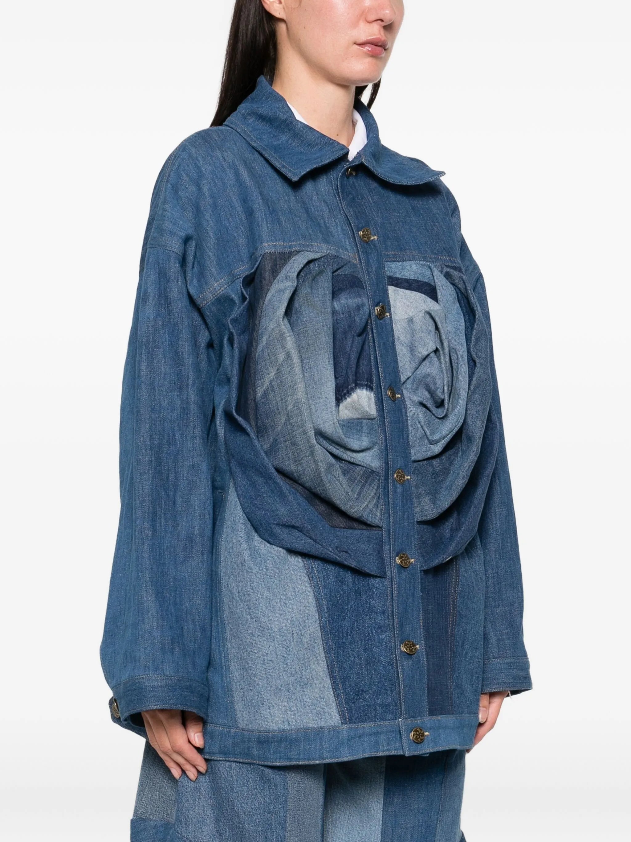 rose-detail button-fastening jacket