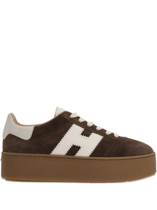 H698 logo-patch sneakers
