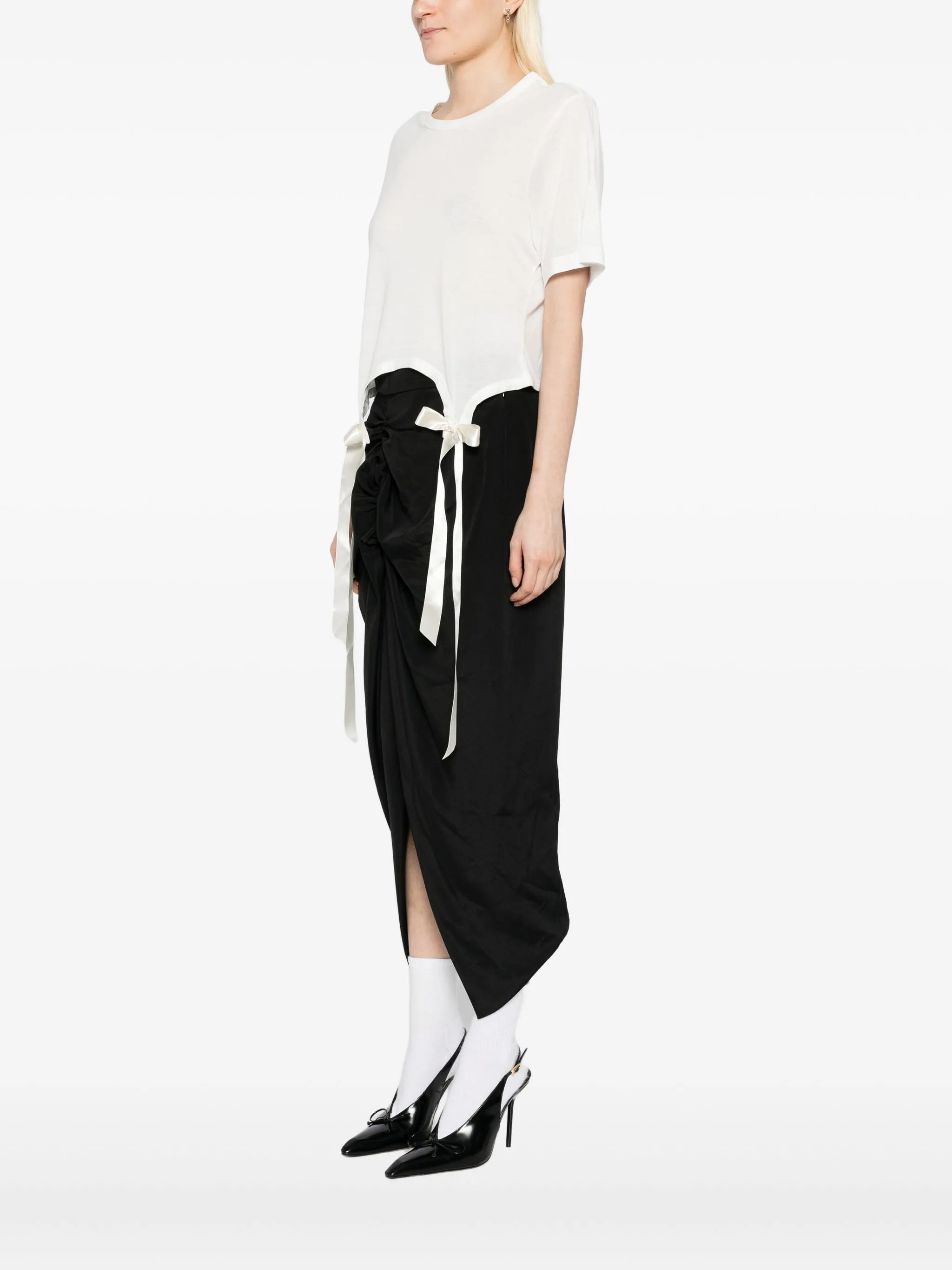 bow tail easy T-shirt