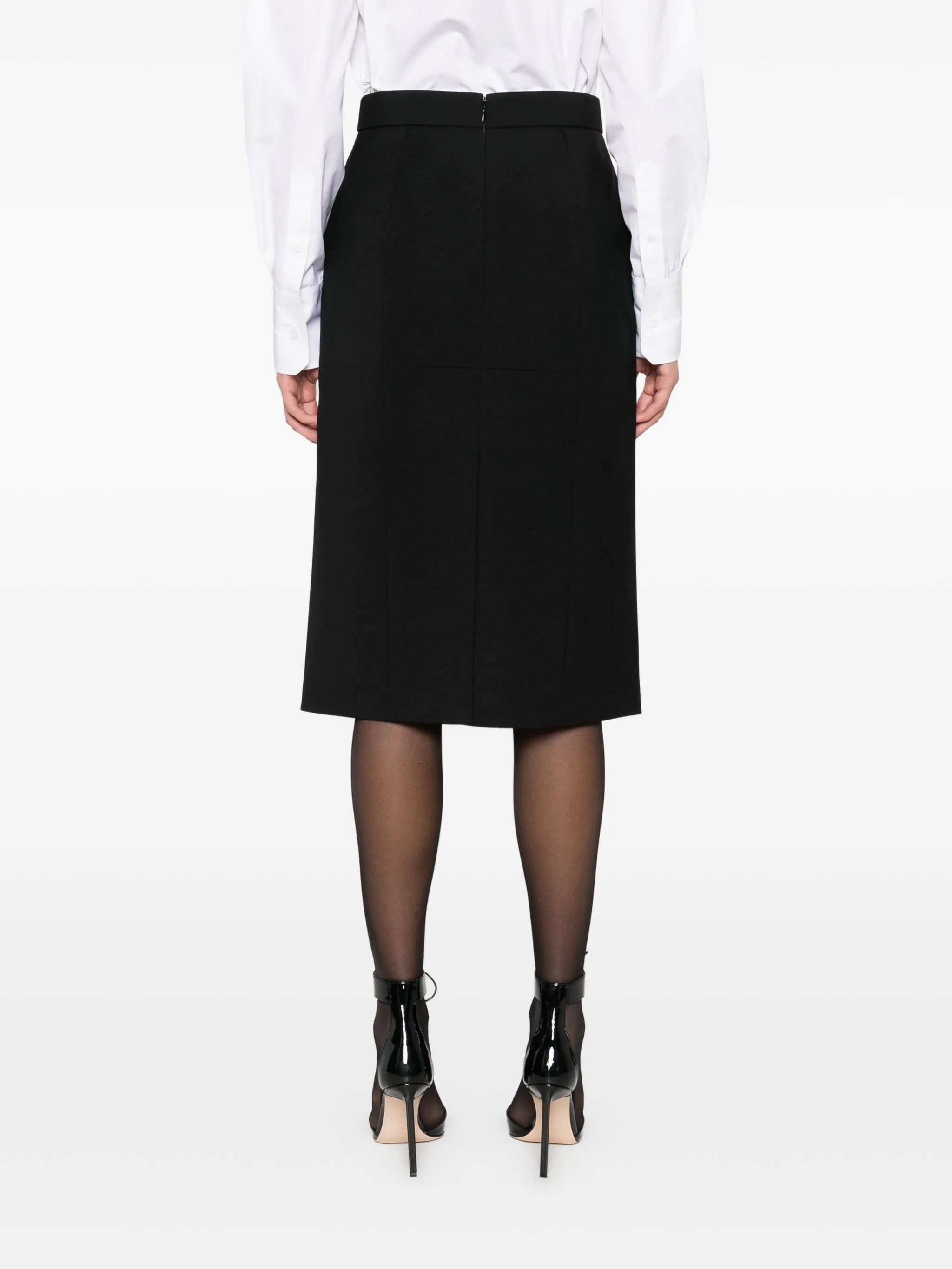 pocket-detail skirt