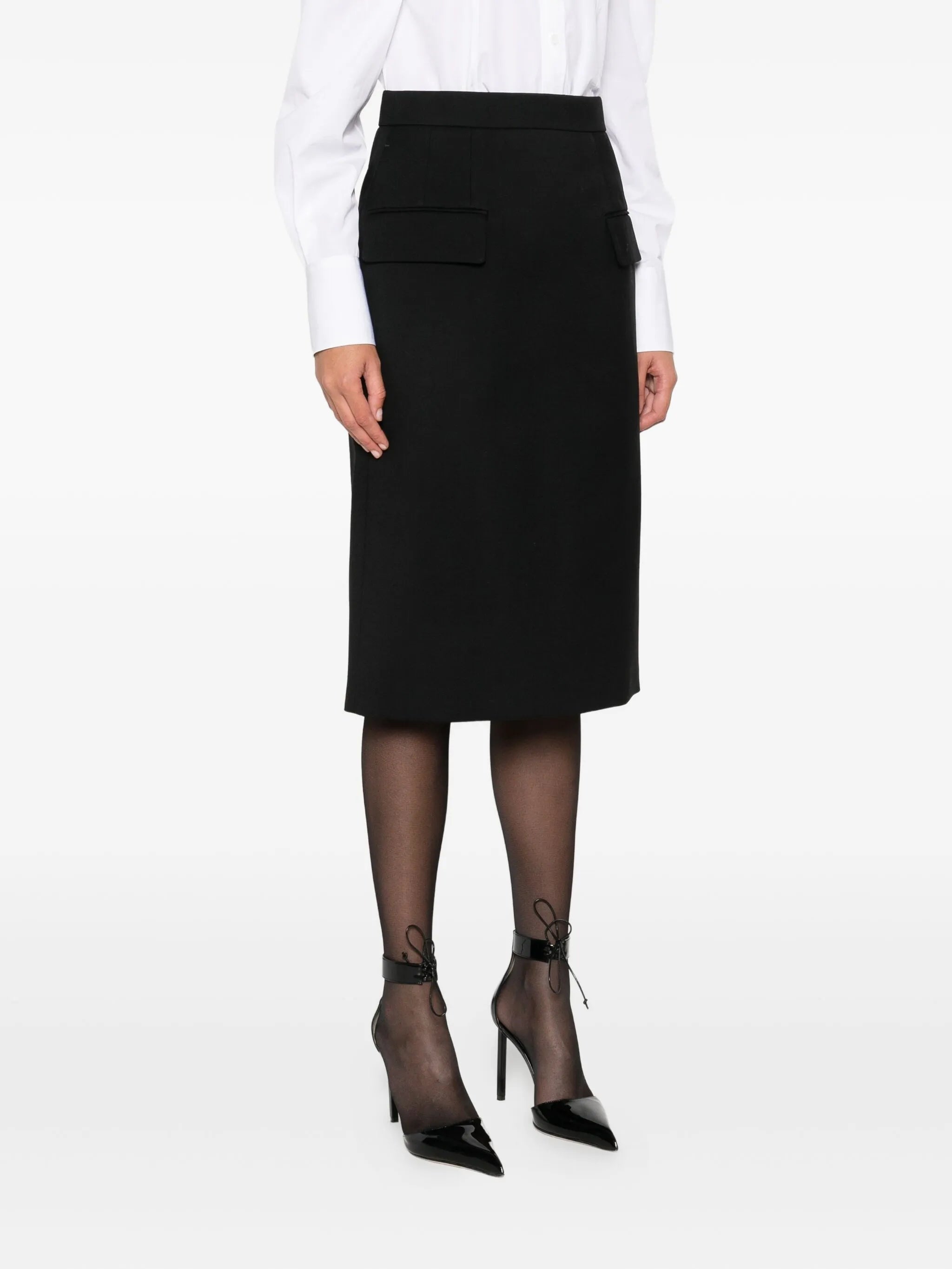 pocket-detail skirt