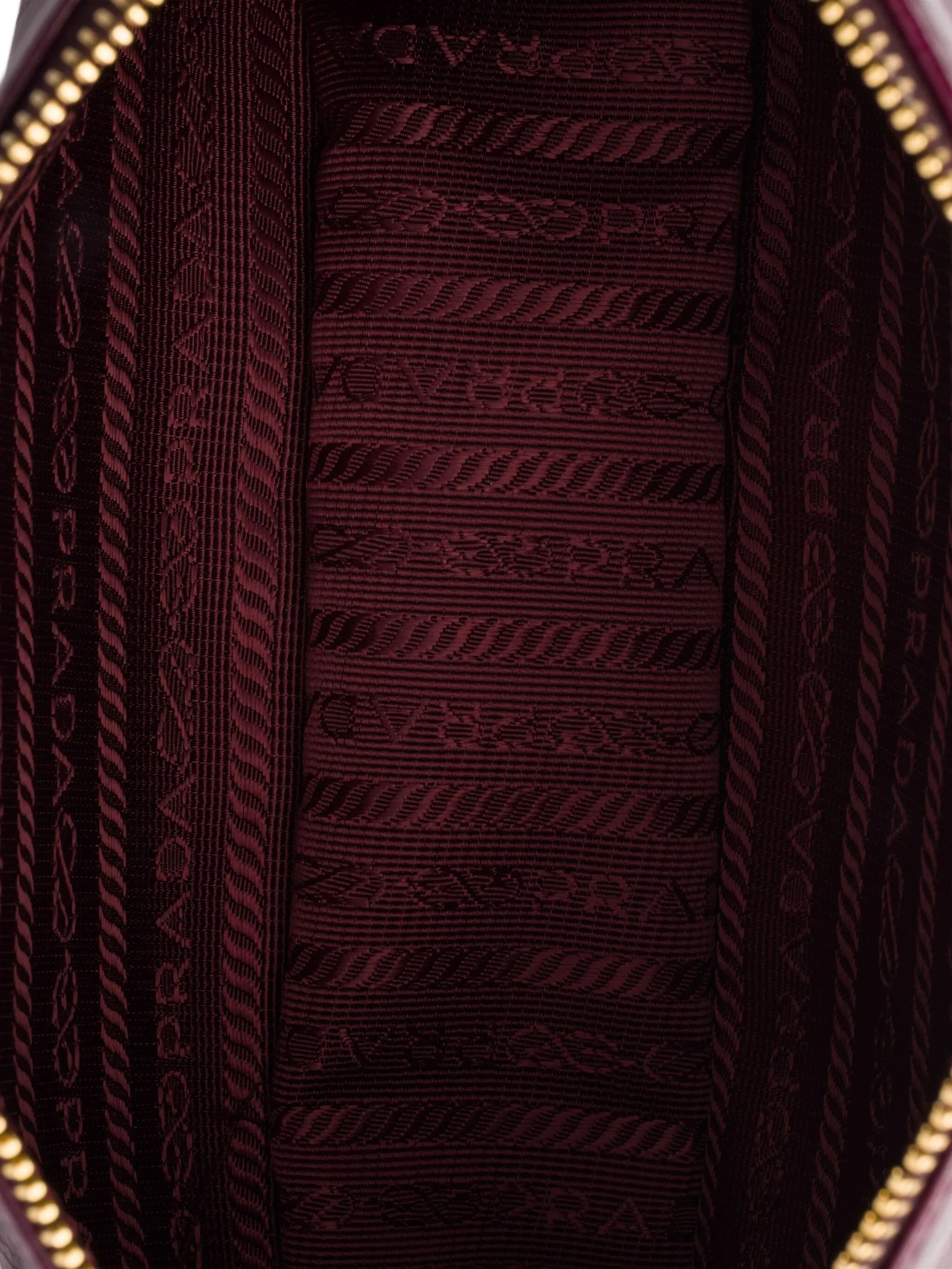 Re-Edition 2002 logo-detail shoulder bag