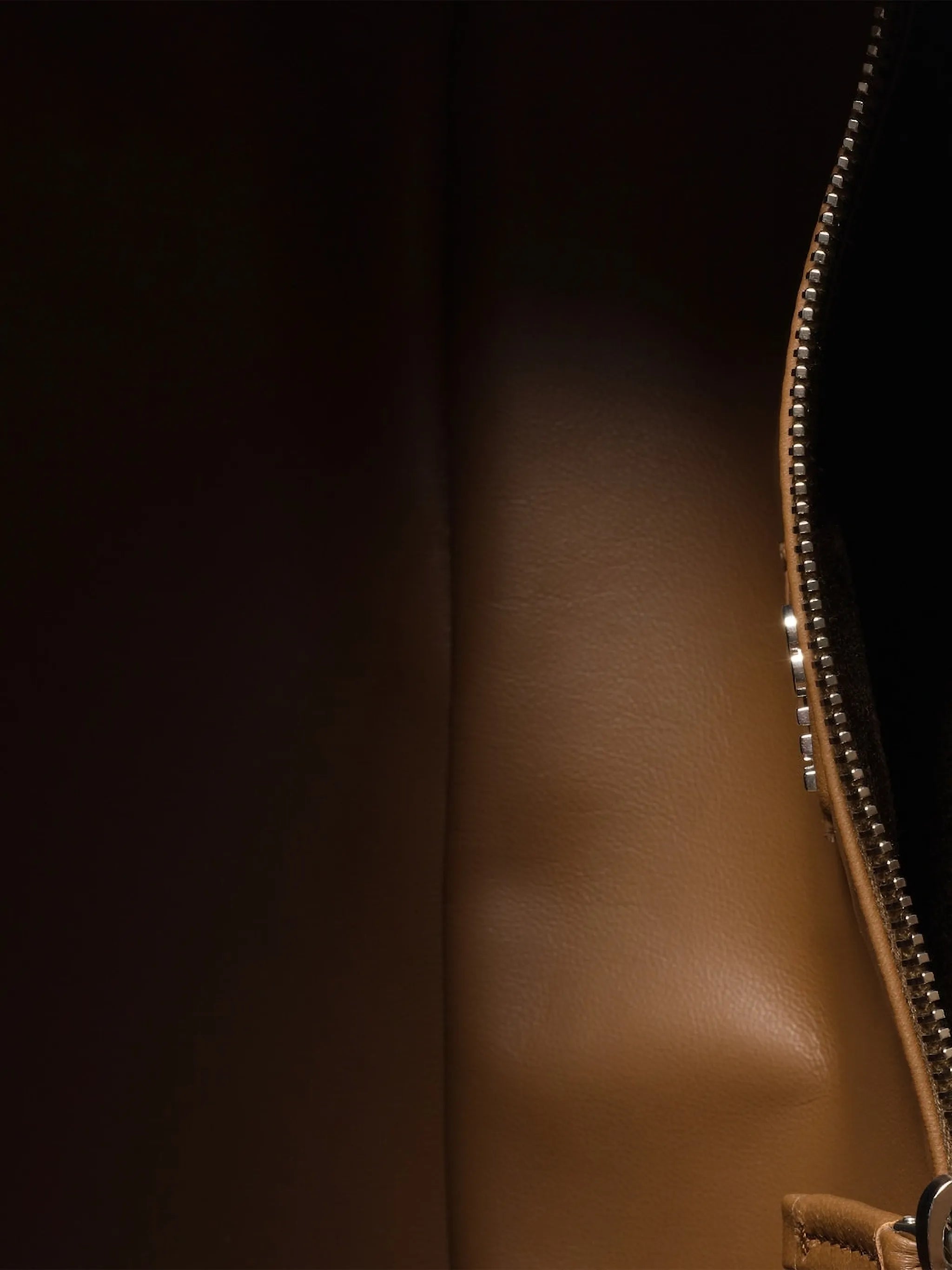 pocket leather tote bag