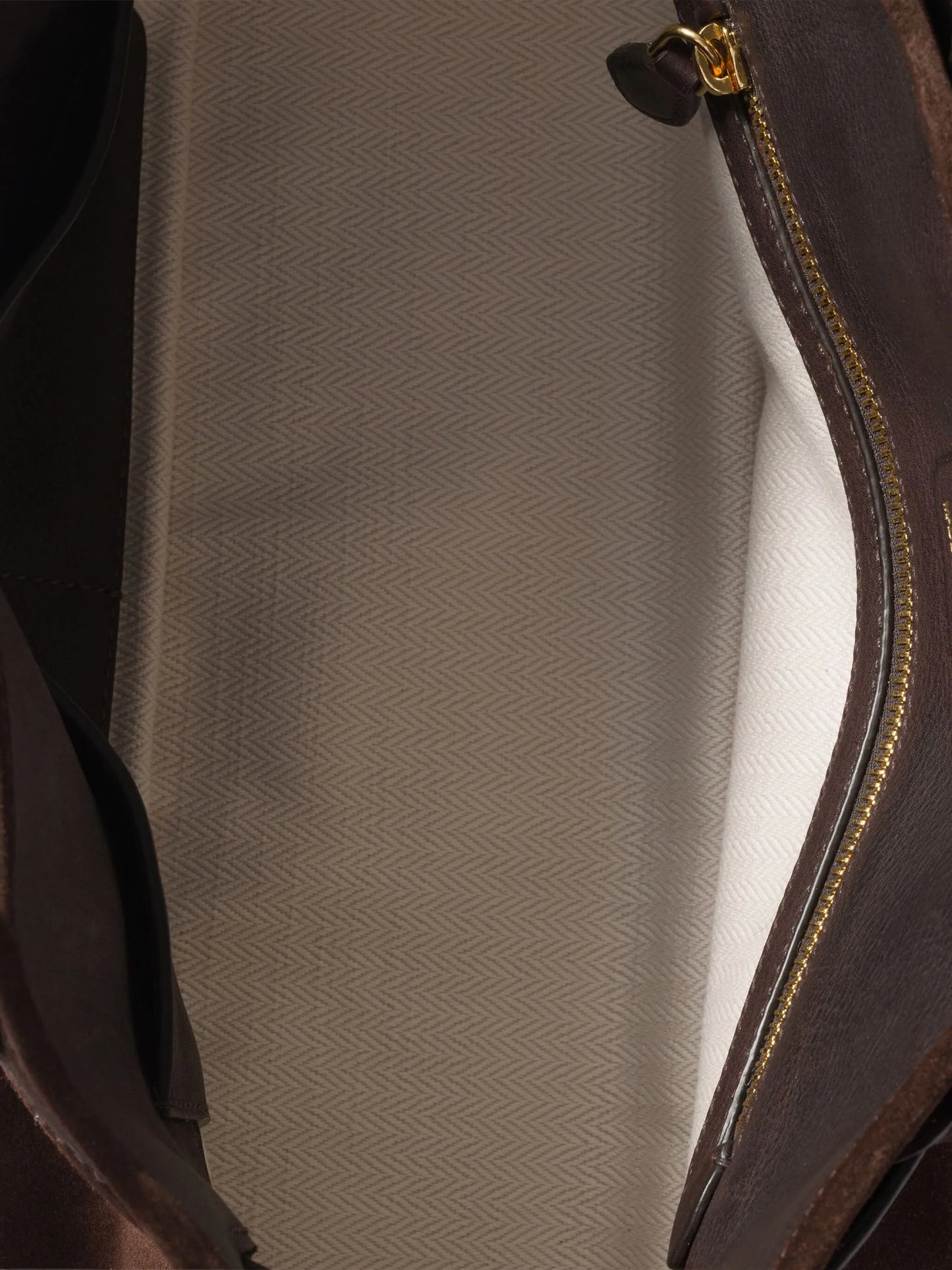 Aventure suede buckle-fastening tote bag