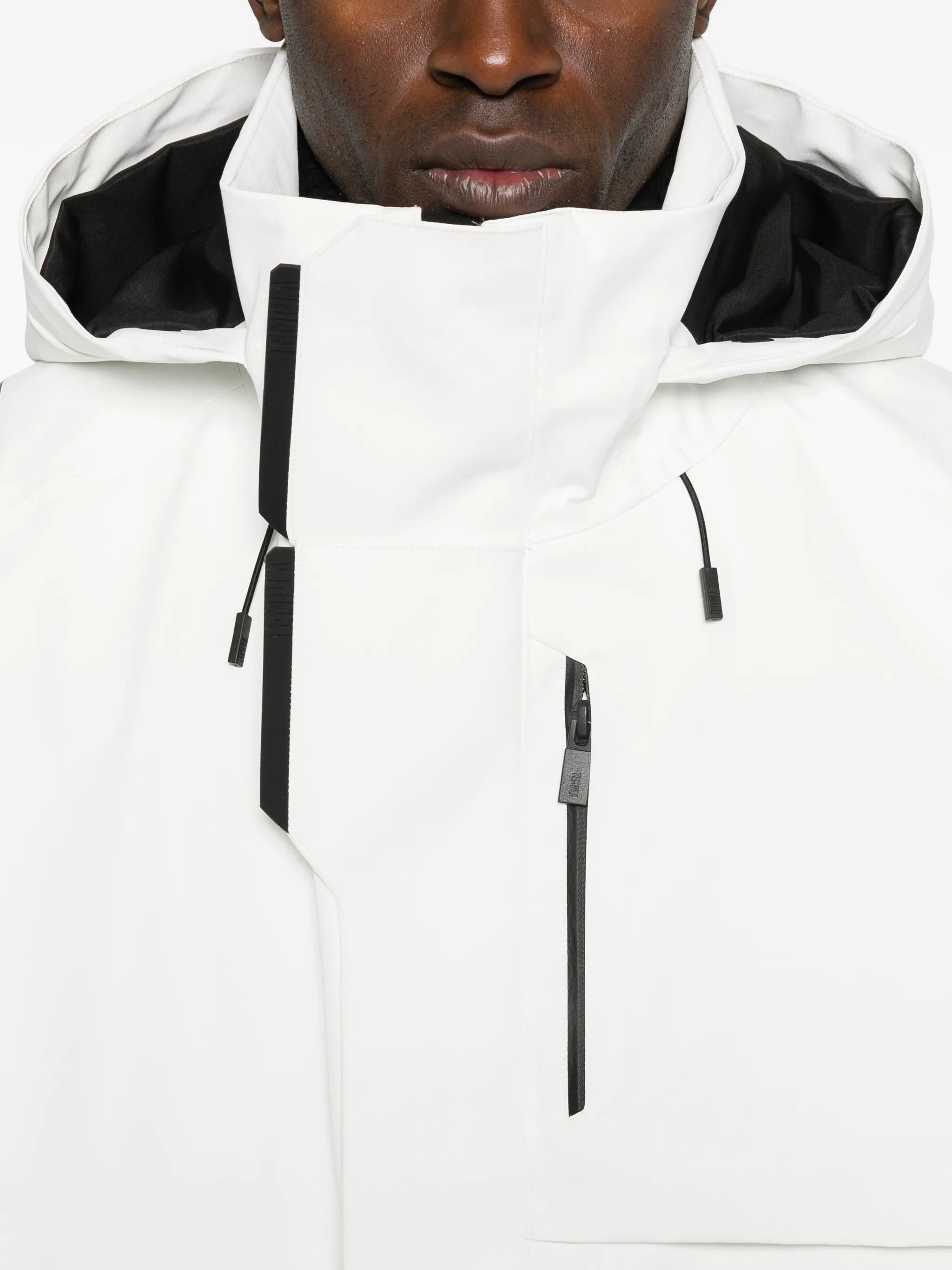zip-fastening ski jacket