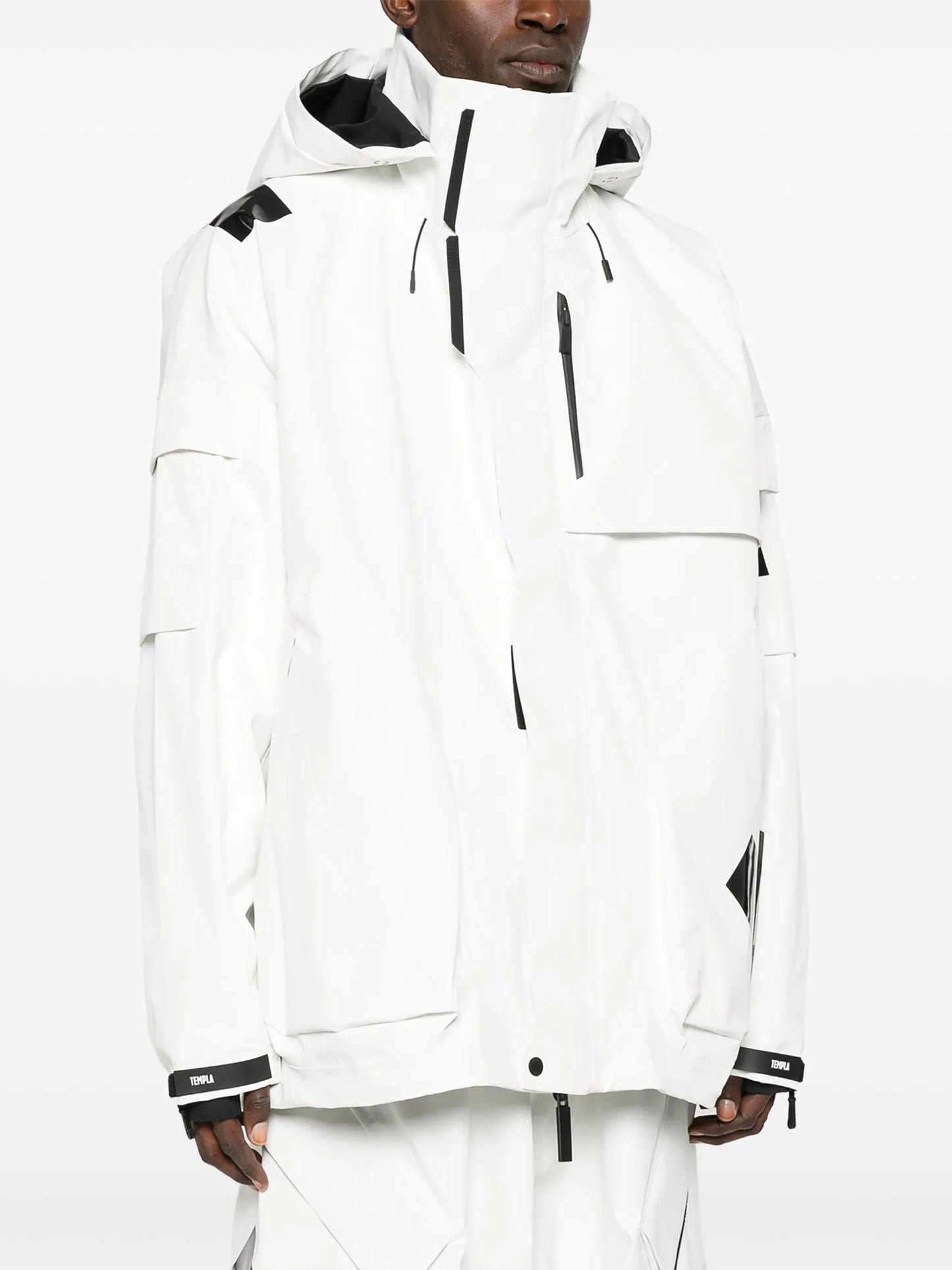 zip-fastening ski jacket