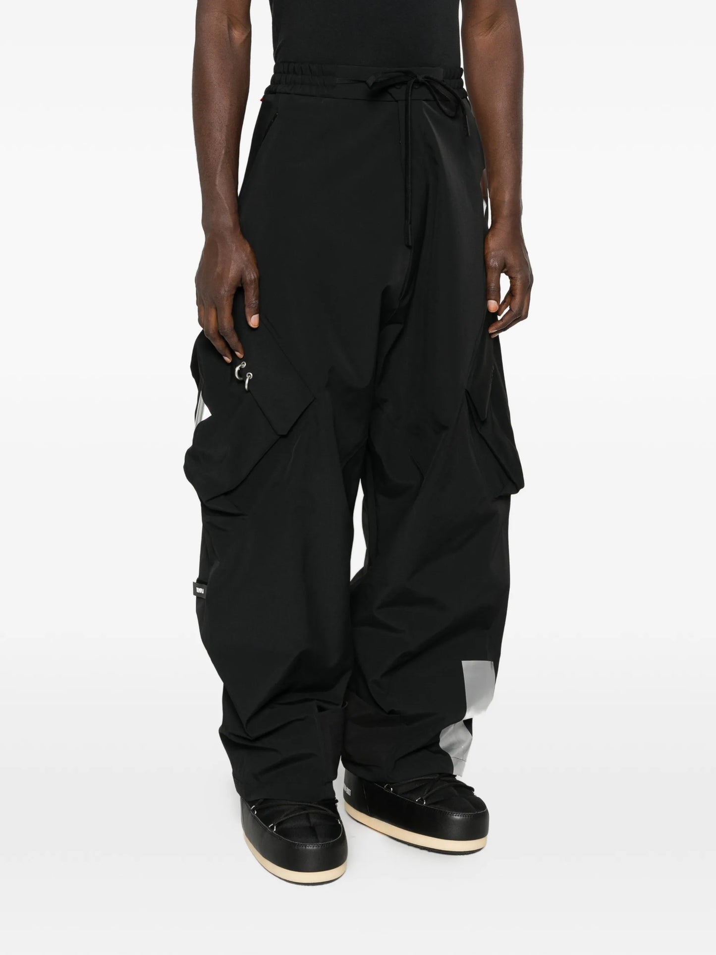 x We11done Catalyst cargo pants