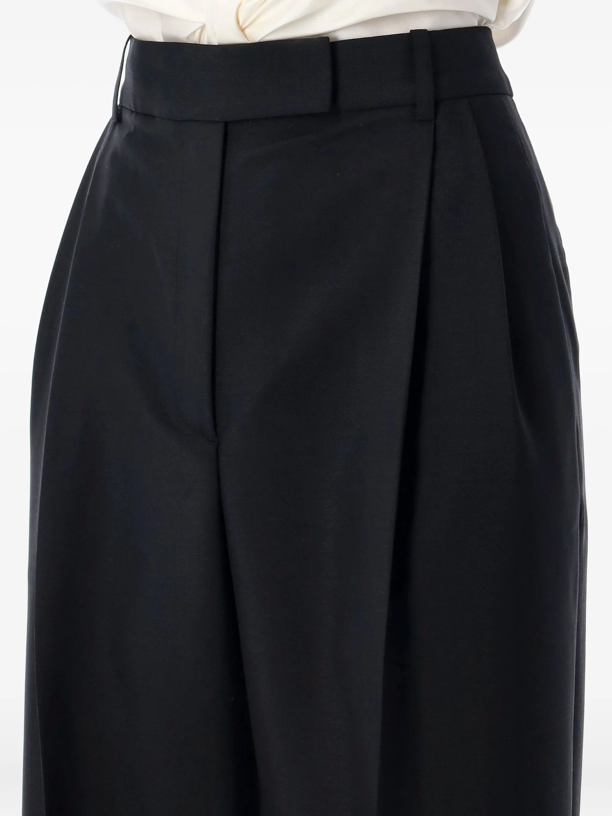 pleated tailored trousers