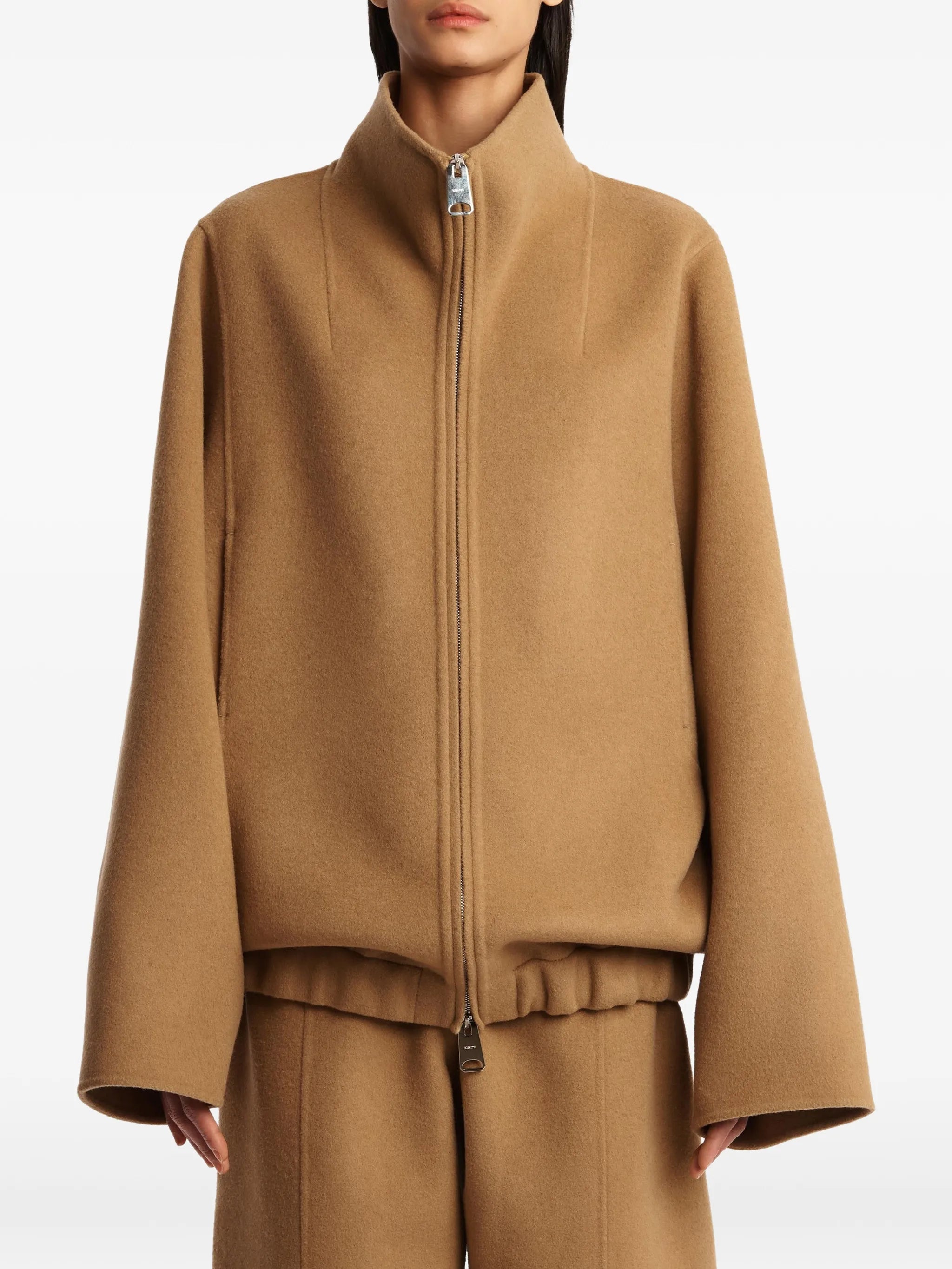 wide-sleeve zip-front jacket
