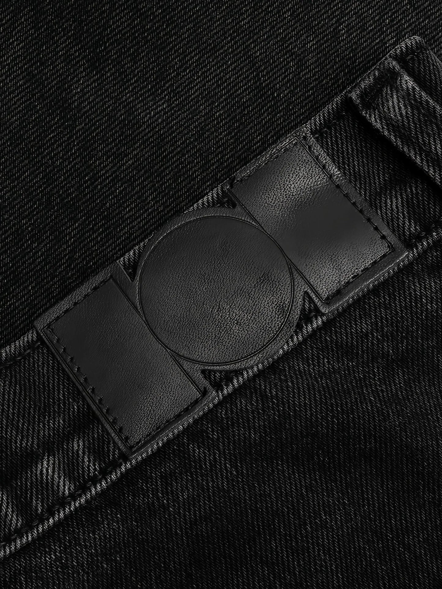logo-patch cargo-pockets jeans