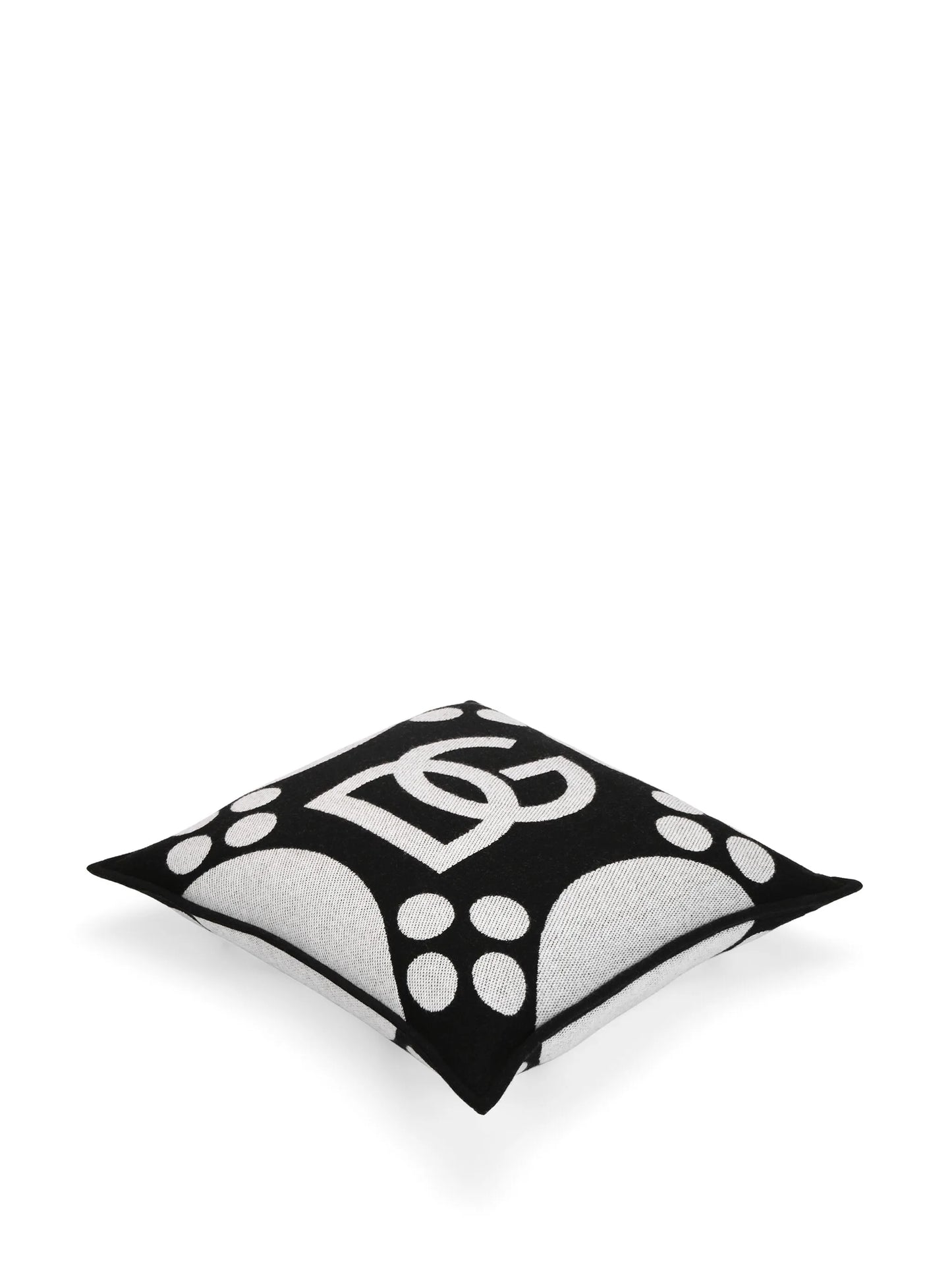 logo-detailed cushion