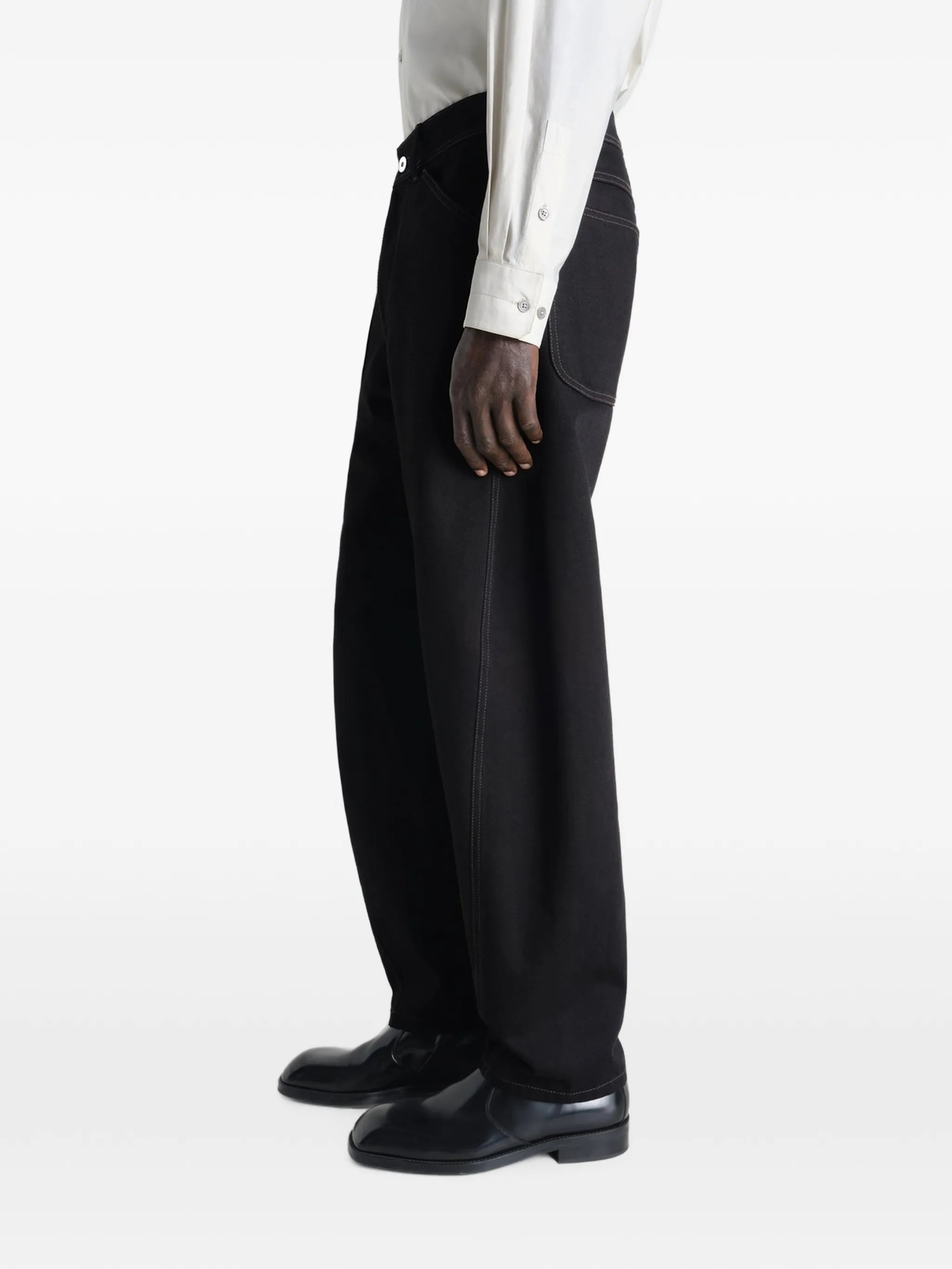 Twisted tapered jeans