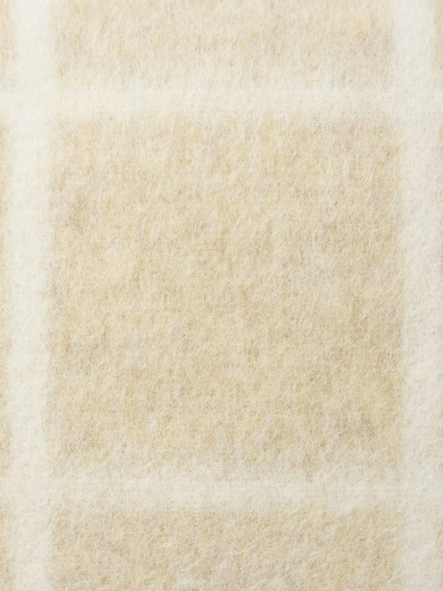 grid-pattern cushion