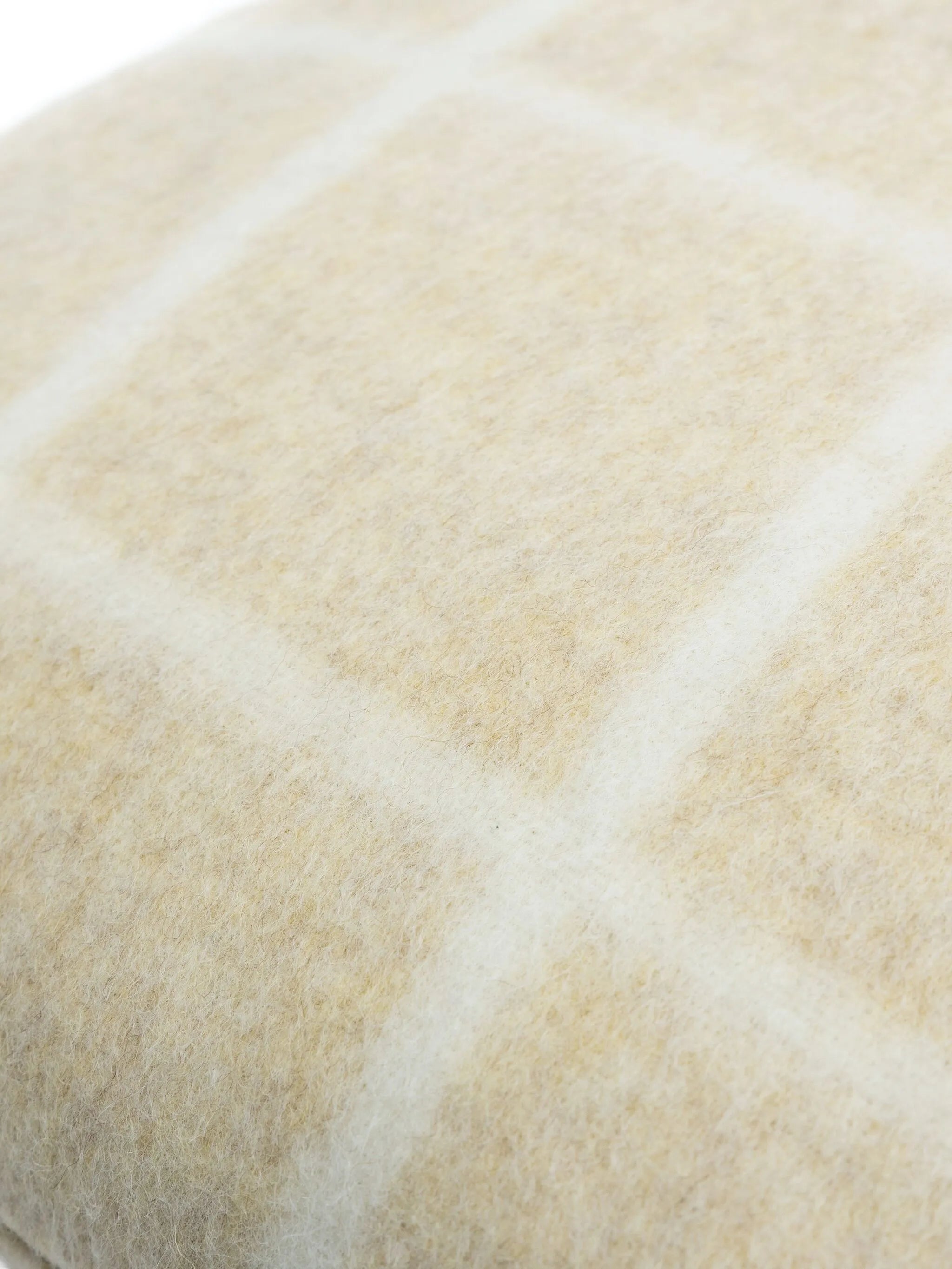 grid-pattern cushion