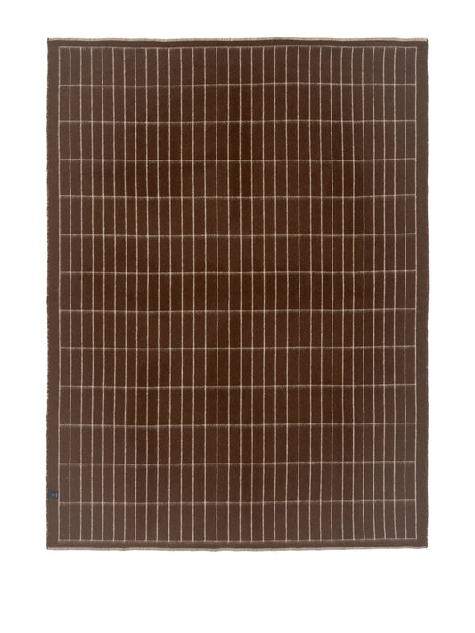 grid-pattern blanket