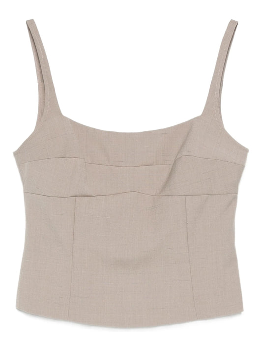 sleeveless top