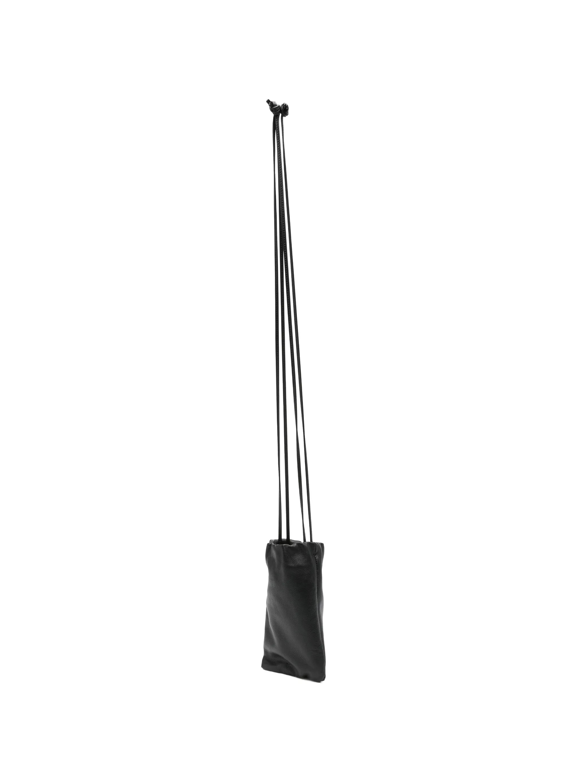 magnetic-fastening cross body bag
