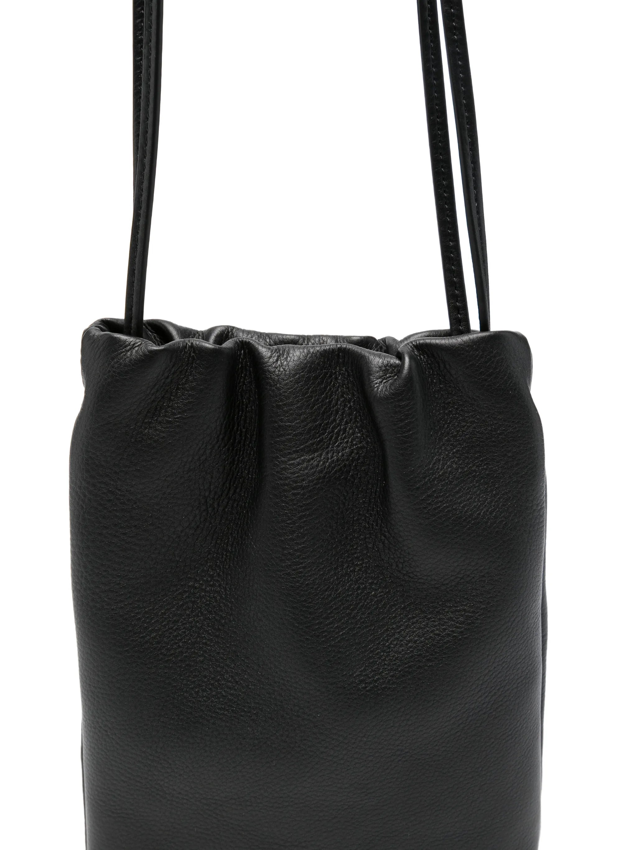 magnetic-fastening cross body bag