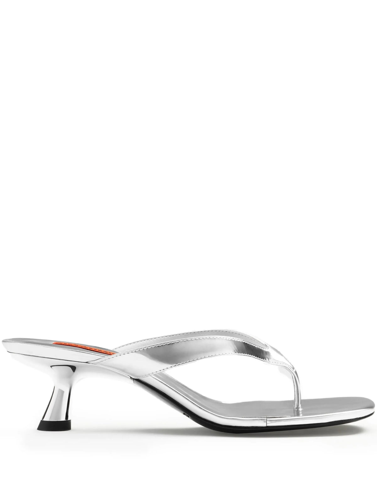 Beep thong in silver sandals