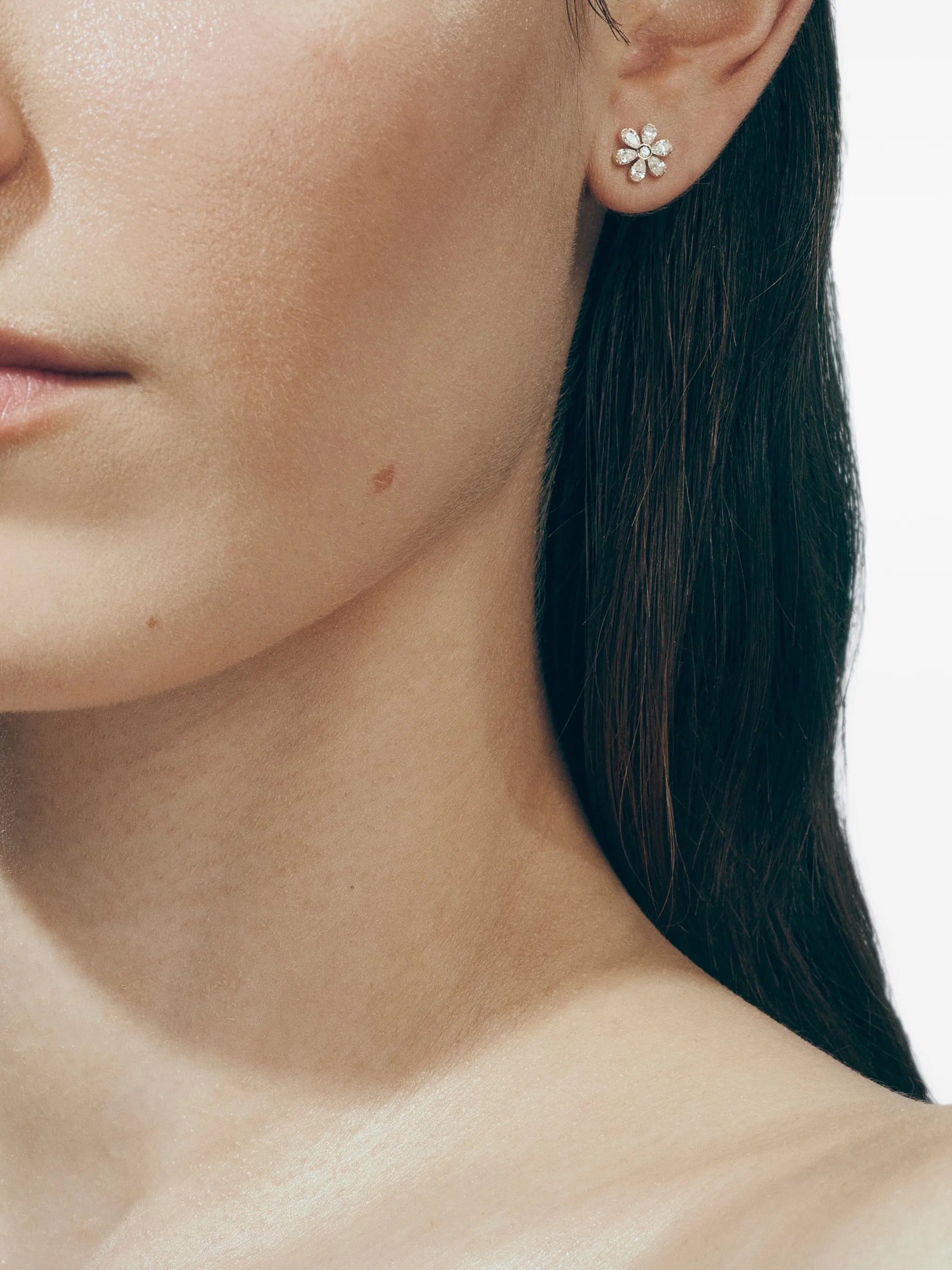 Cosmos diamond earring