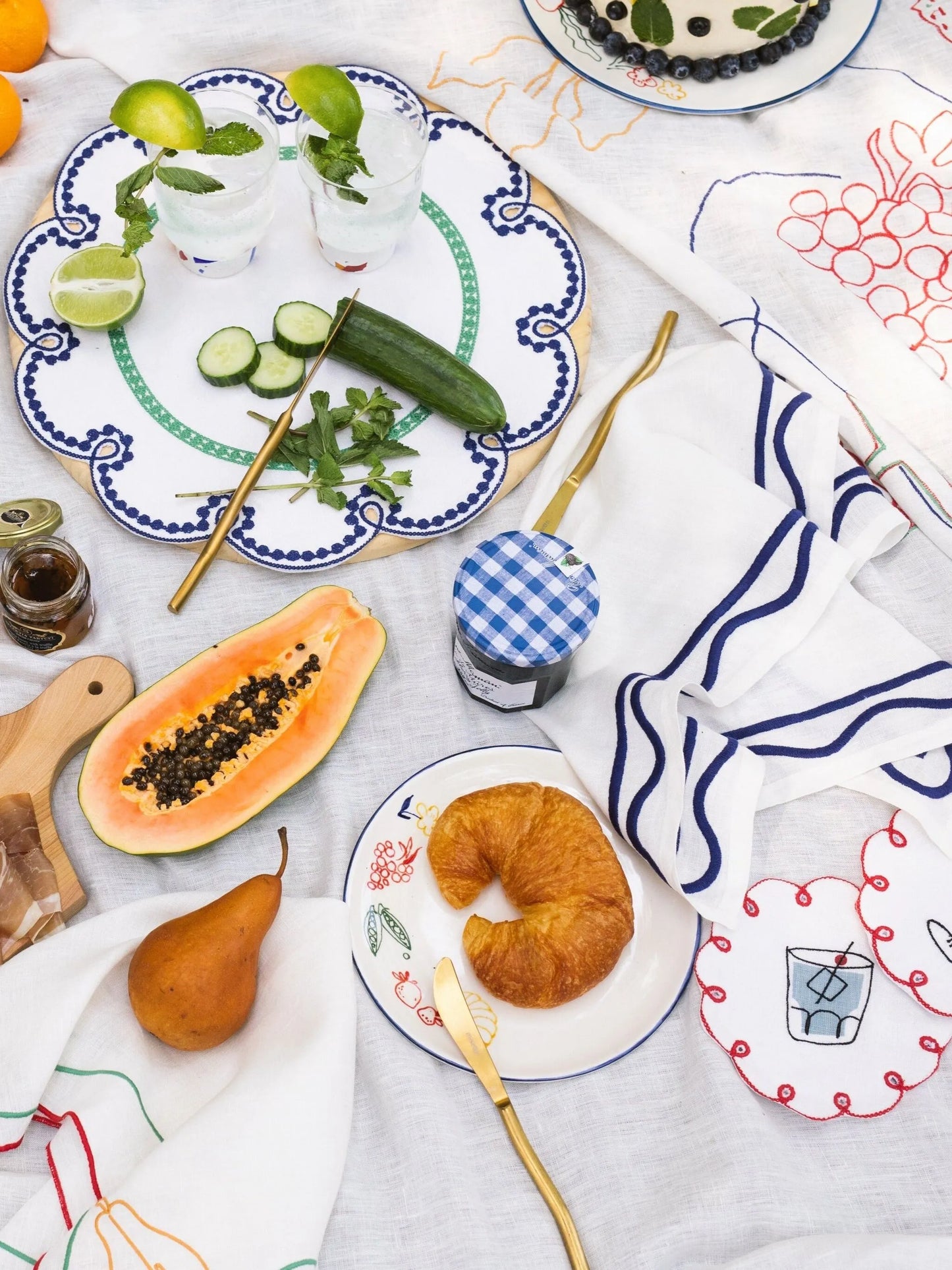 Colorblock Embroidered Linen Napkins (set of four)