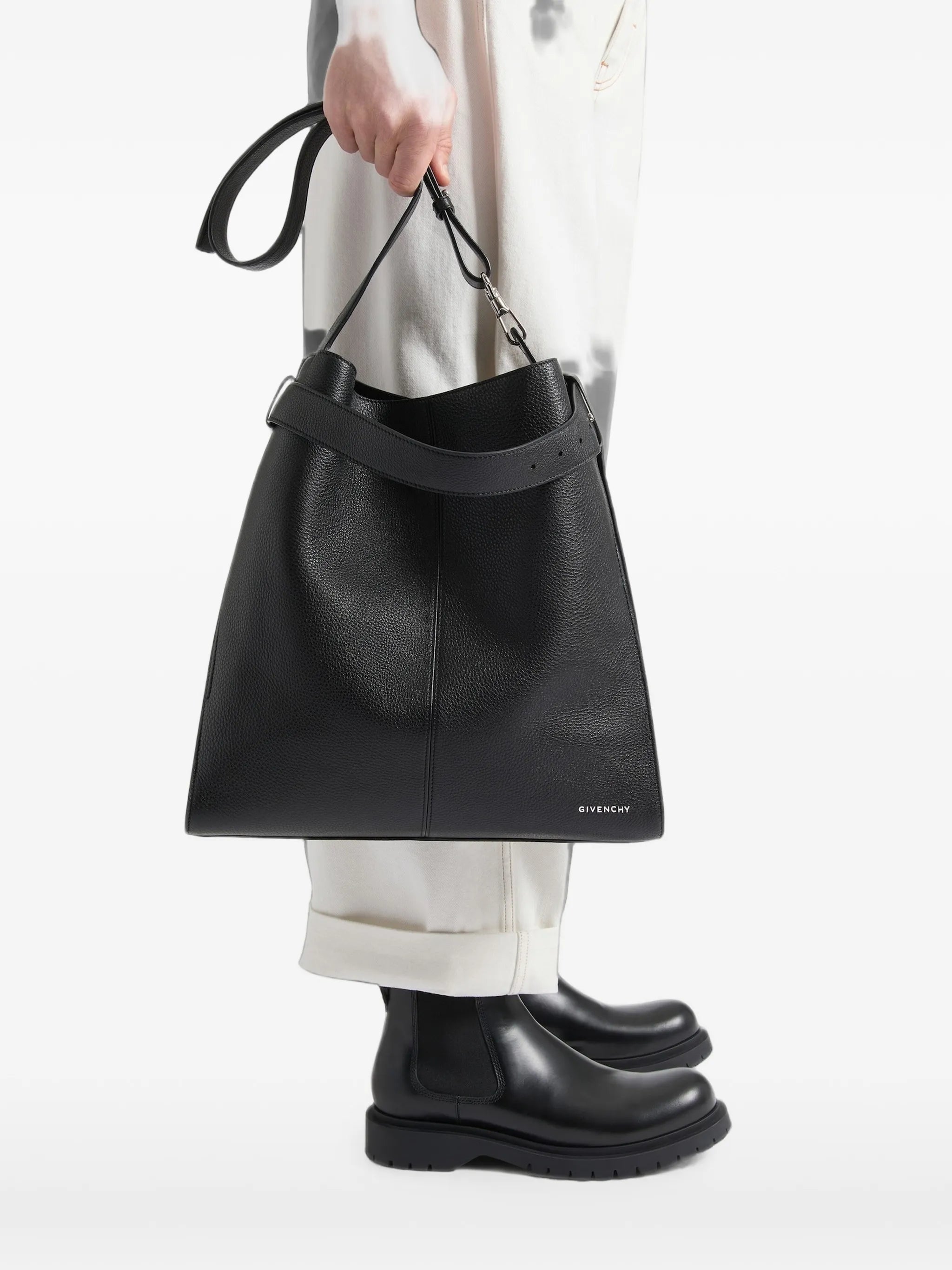 medium belted bag in grained leather
