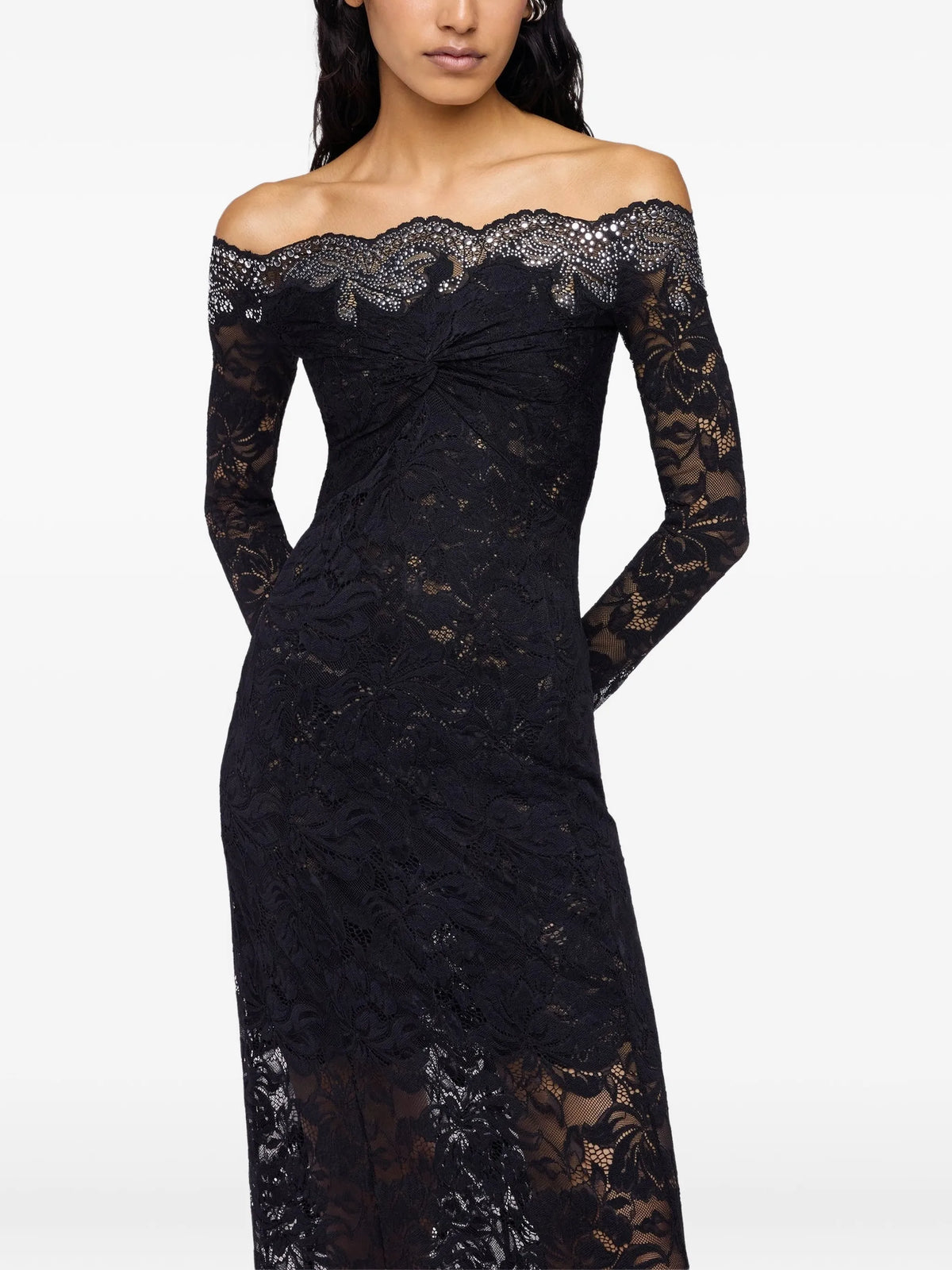 long dress in lace