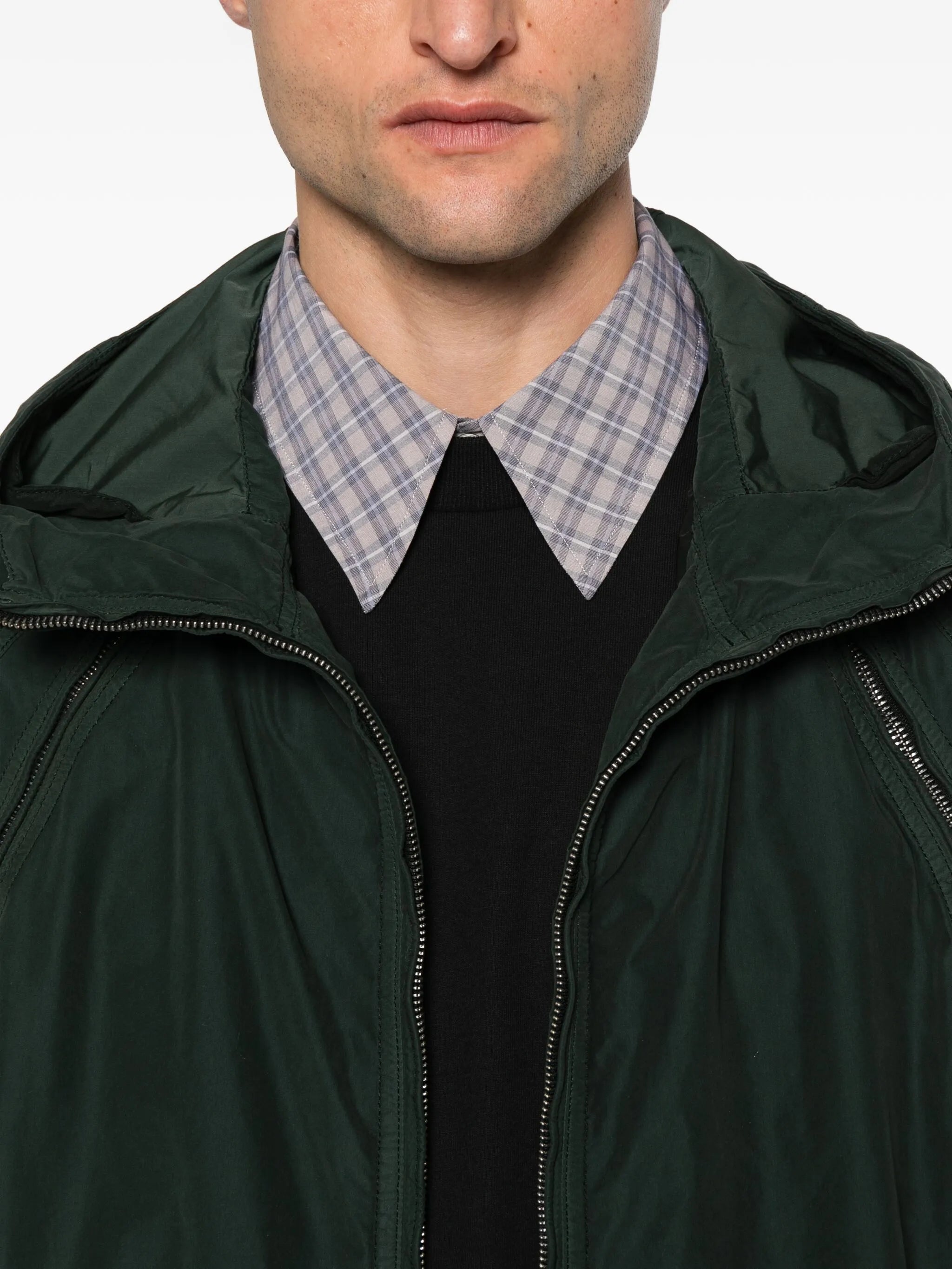 zip-fastening hooded jacket