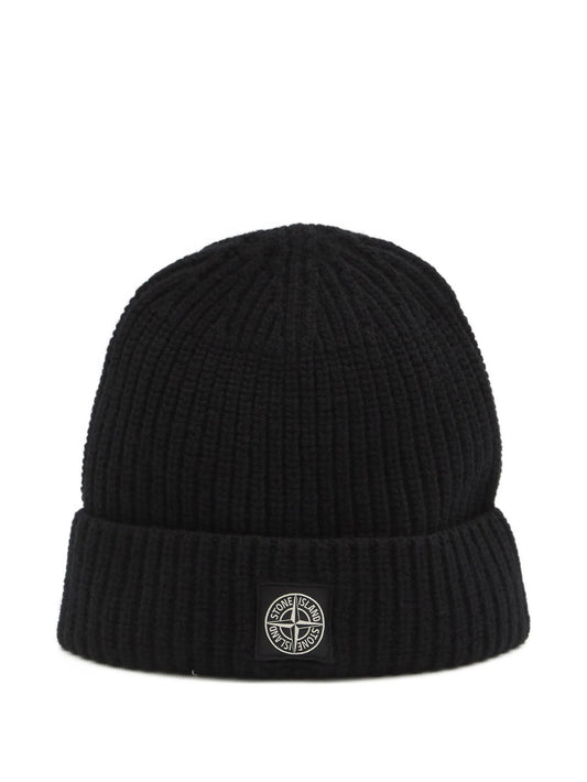 logo-patch ribbed-knit beanie hat