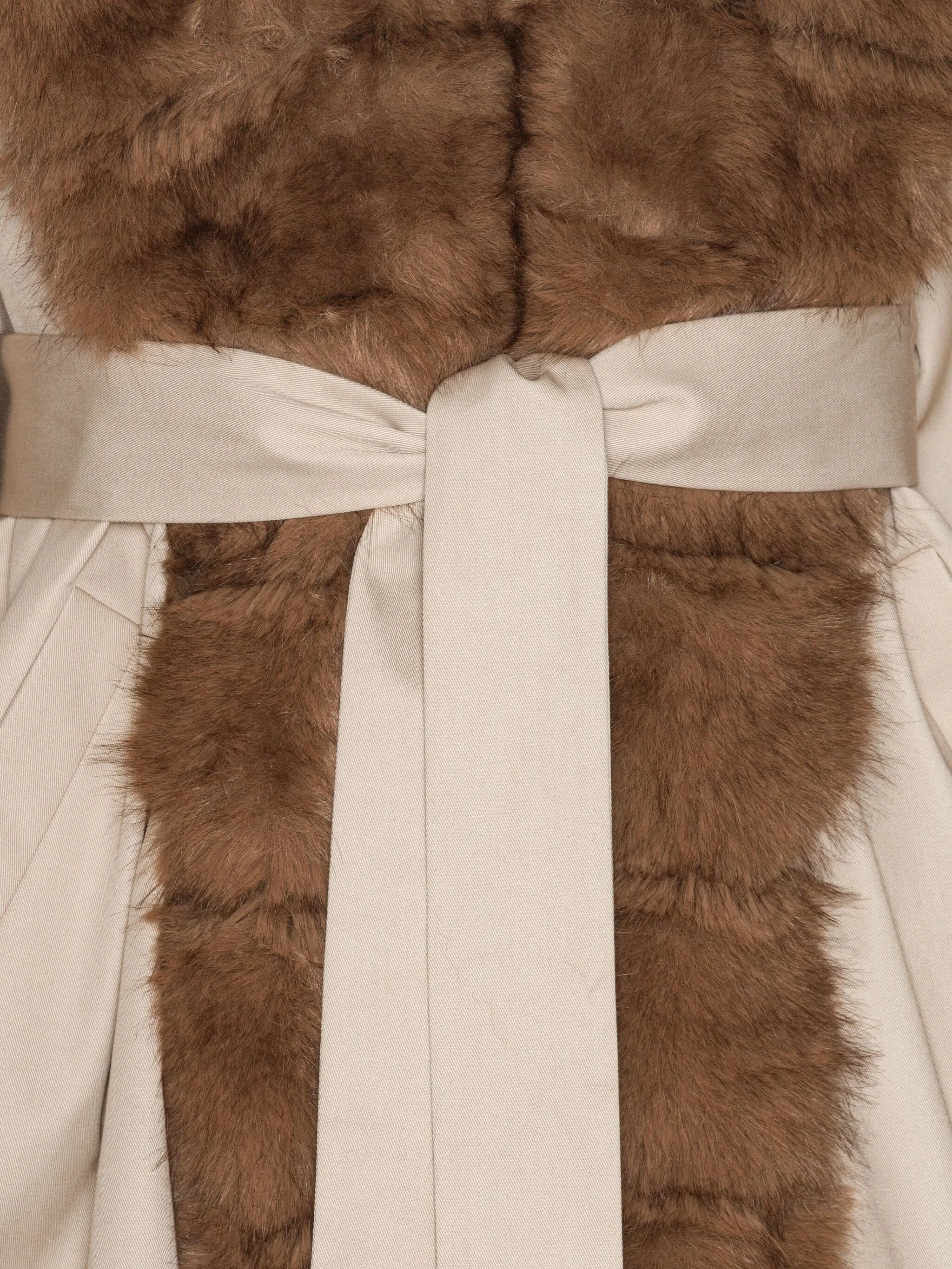 faux-fur-collar balloon-hem coat