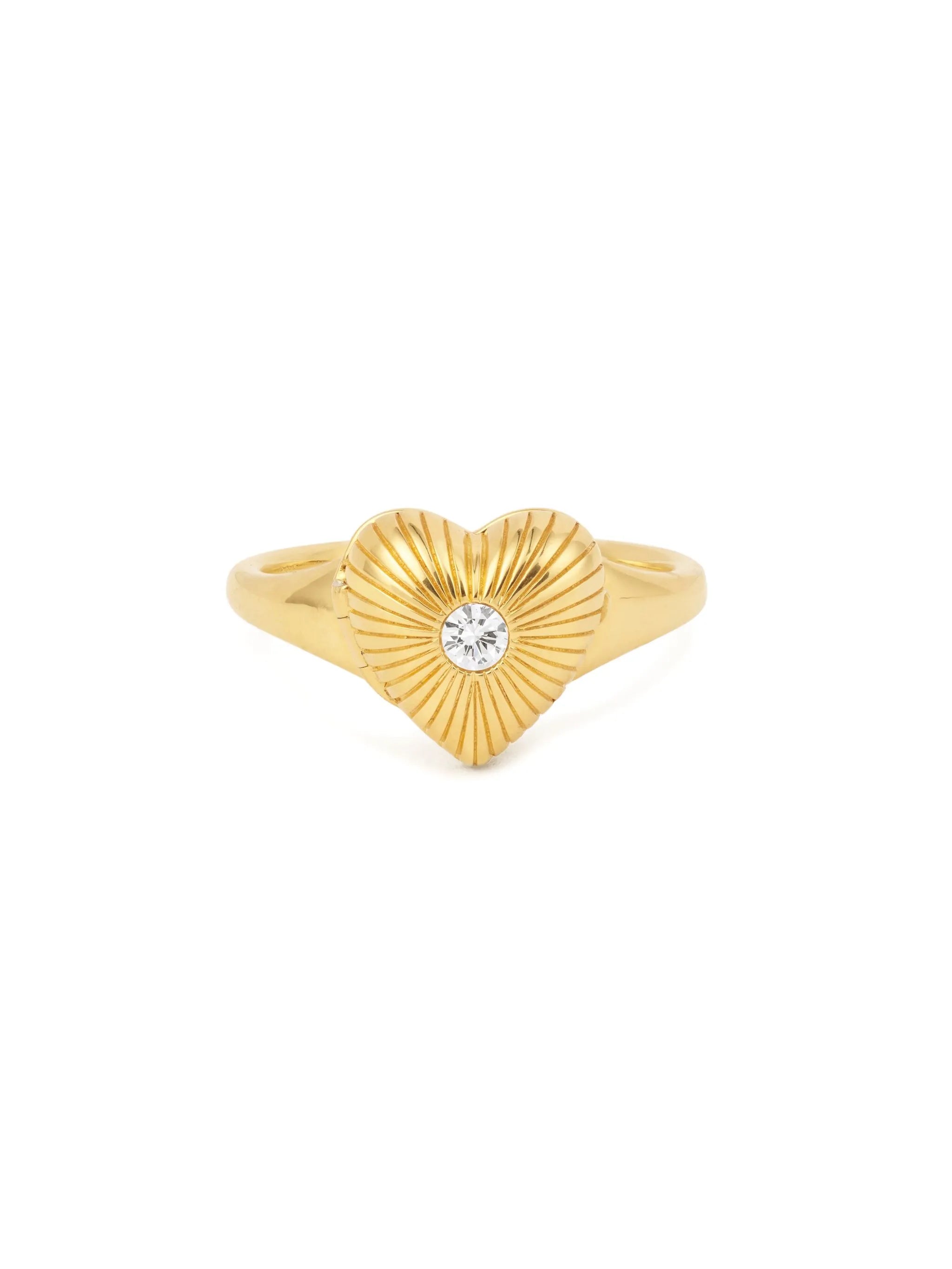 9CT yellow gold heart diamond ring