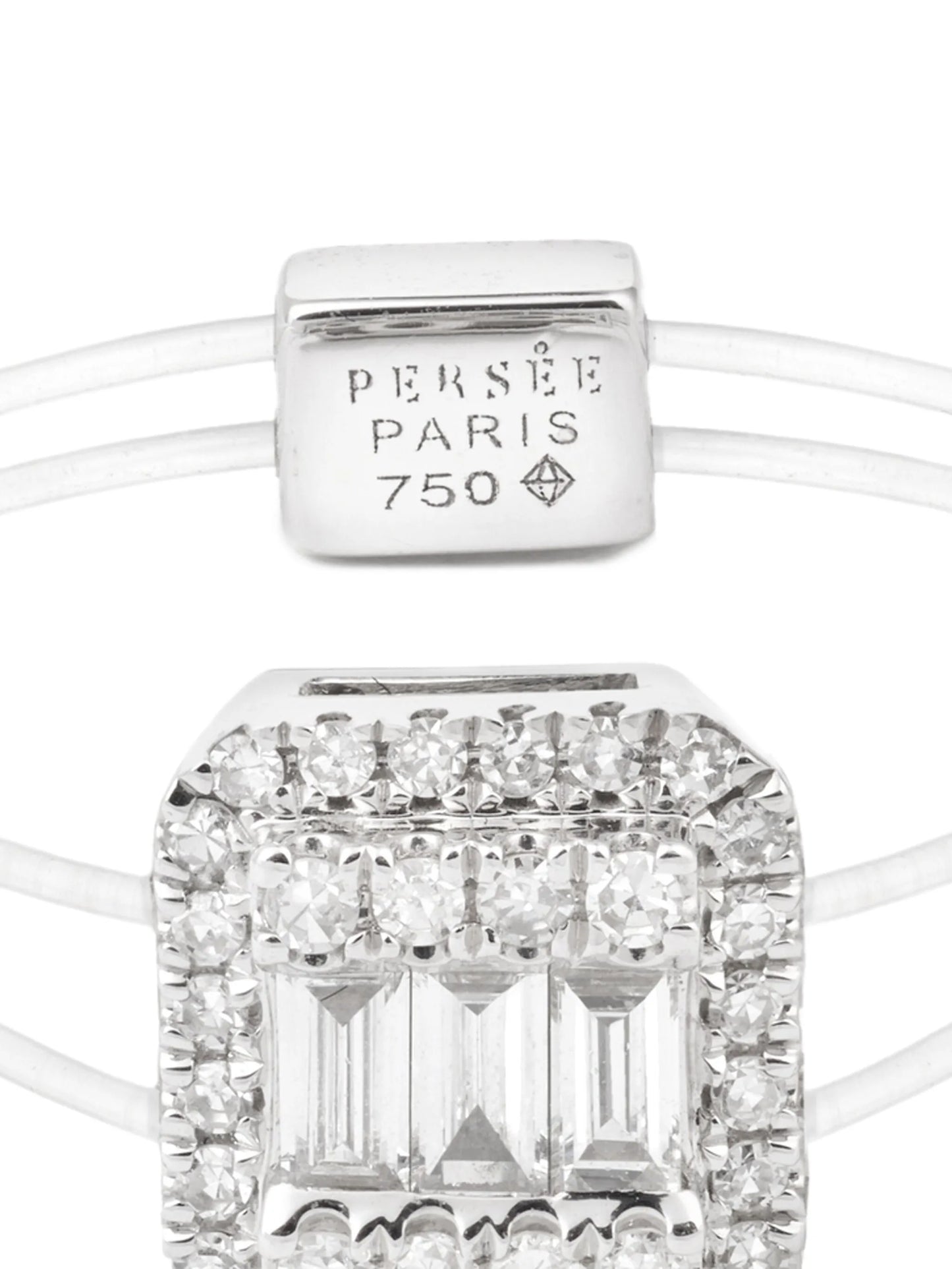 18K white gold diamond ring