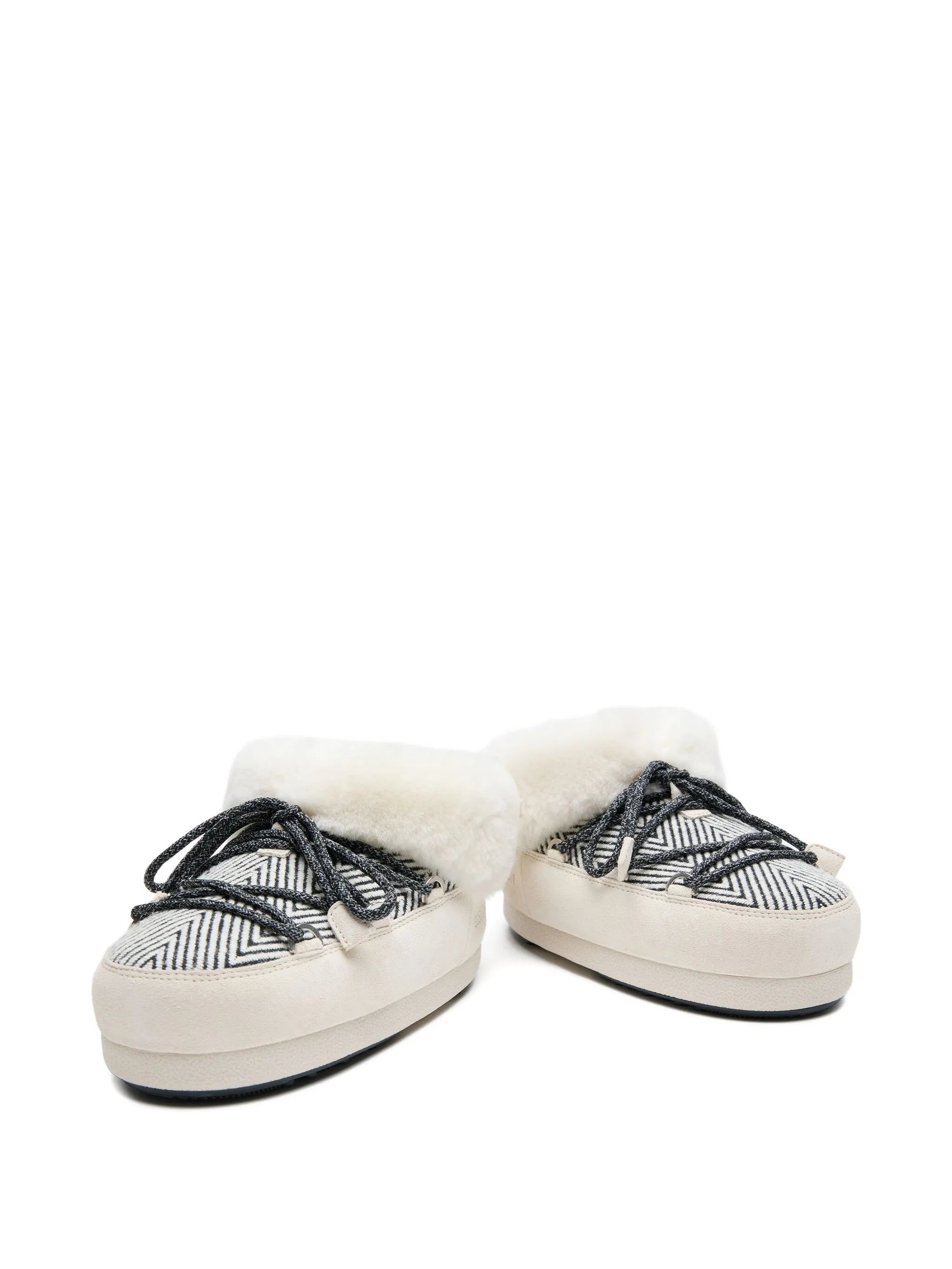 chevron-pattern snow boots