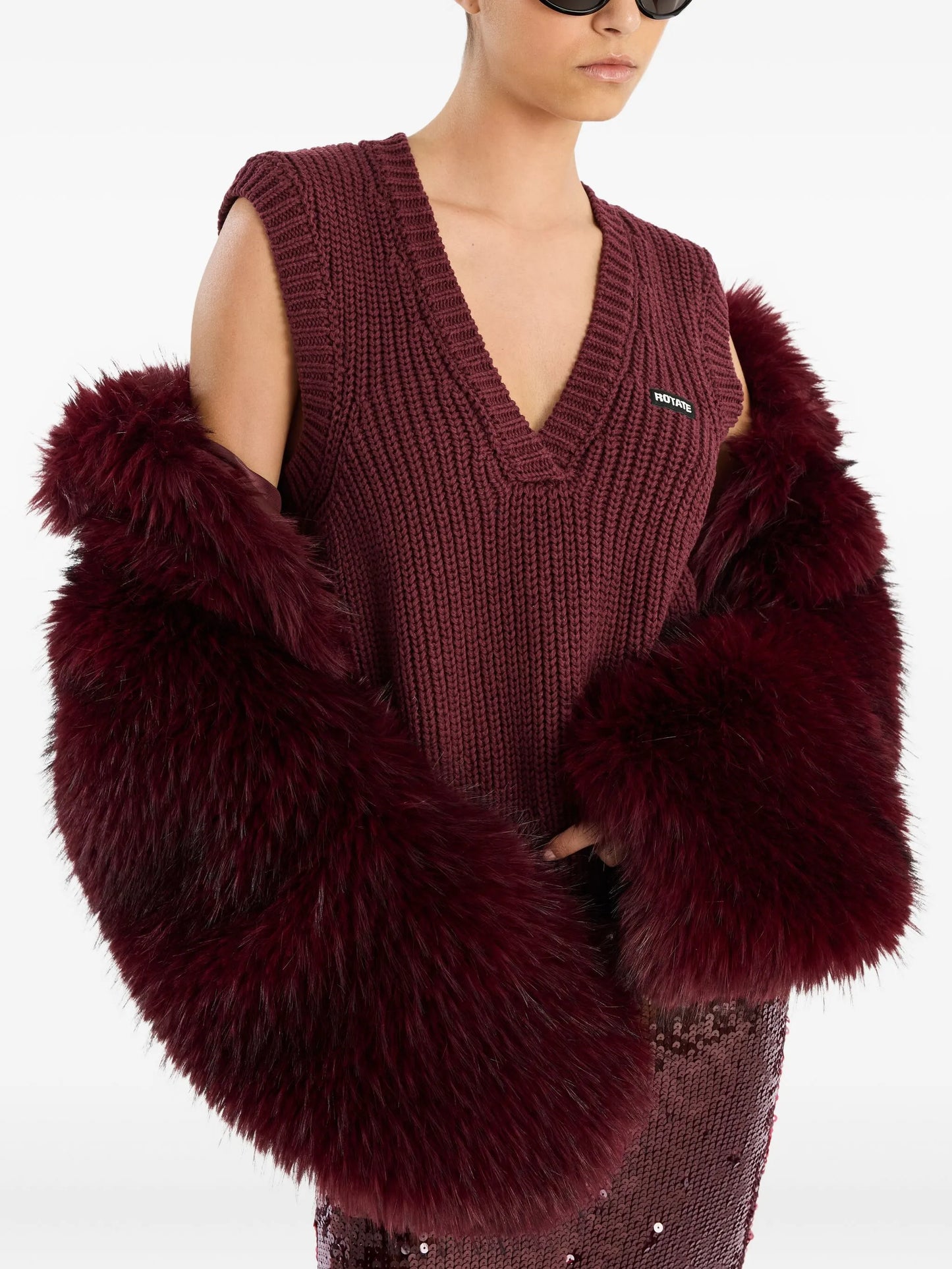 V-neck knitted vest