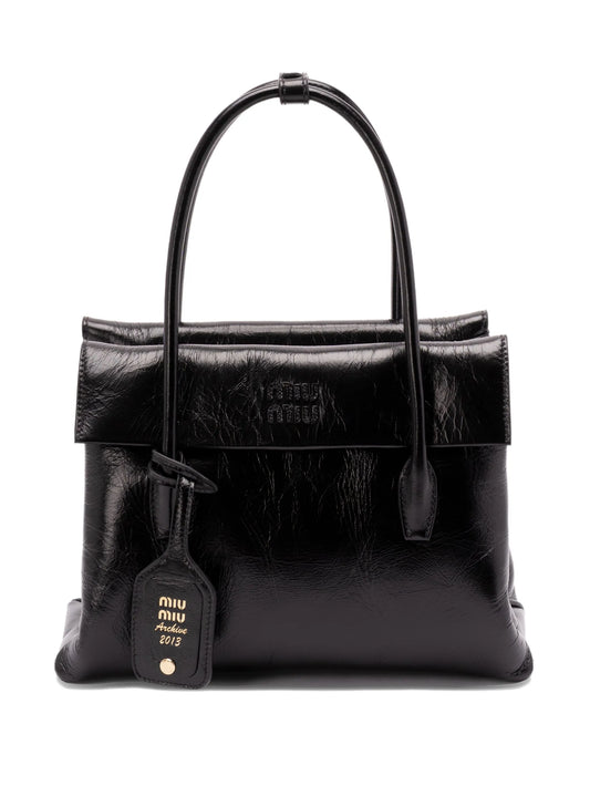 Solitaire leather shoulder bag