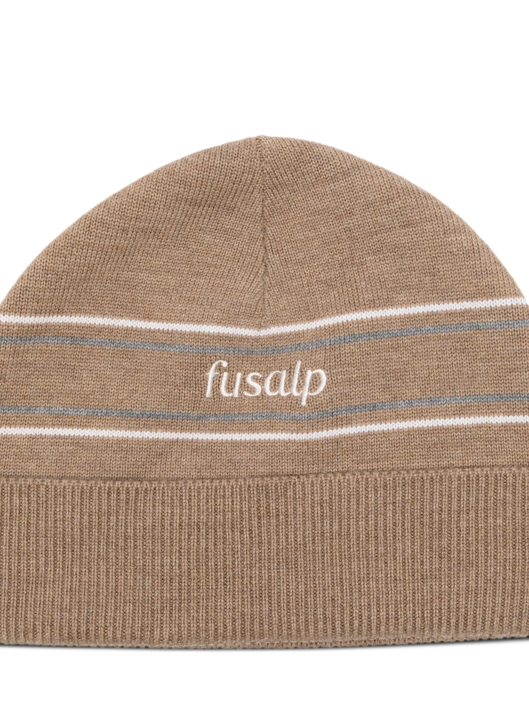 logo-embroidered beanie